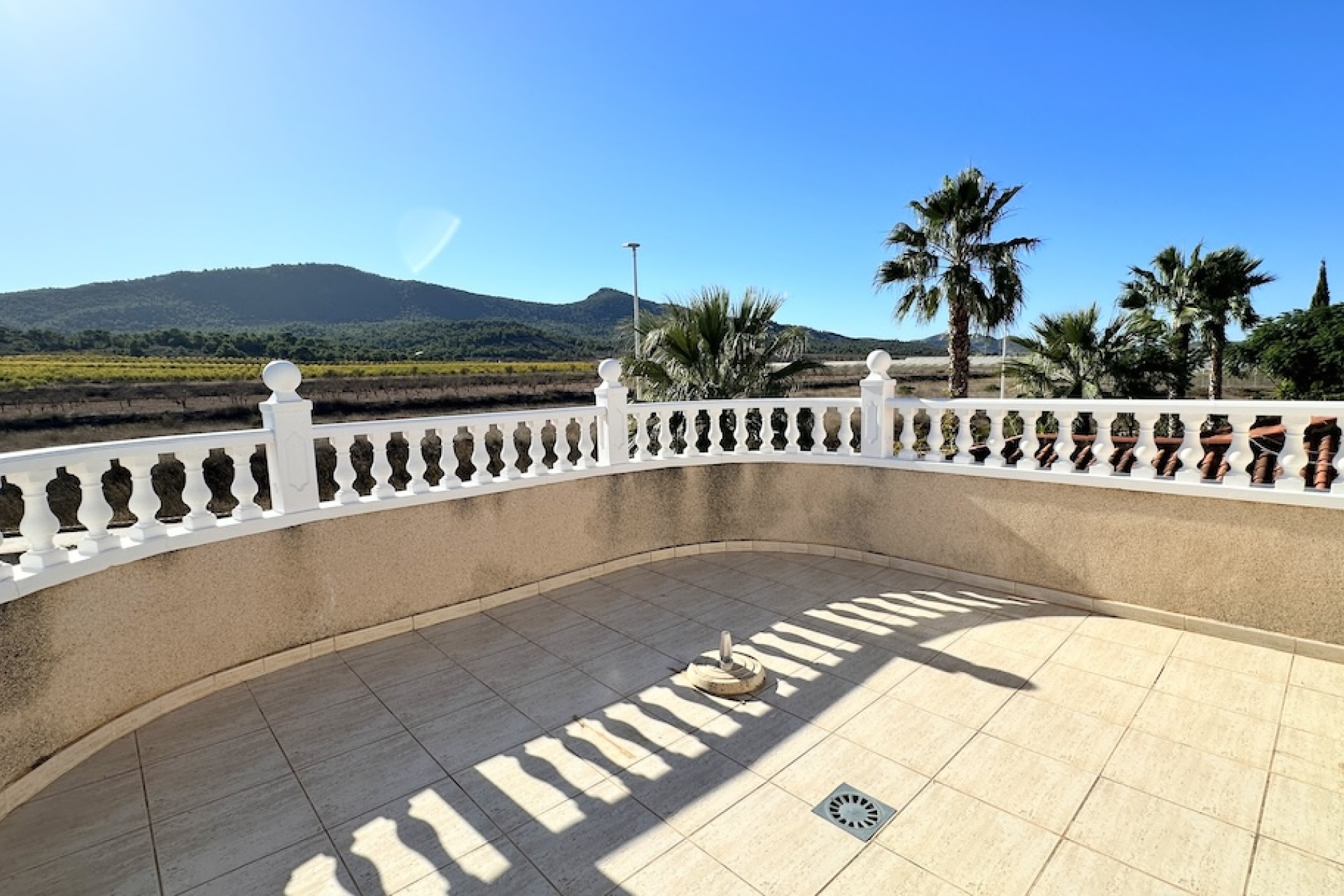 Resale - Villa -
Hondón de las Nieves - HONDON DE LAS NIEVES