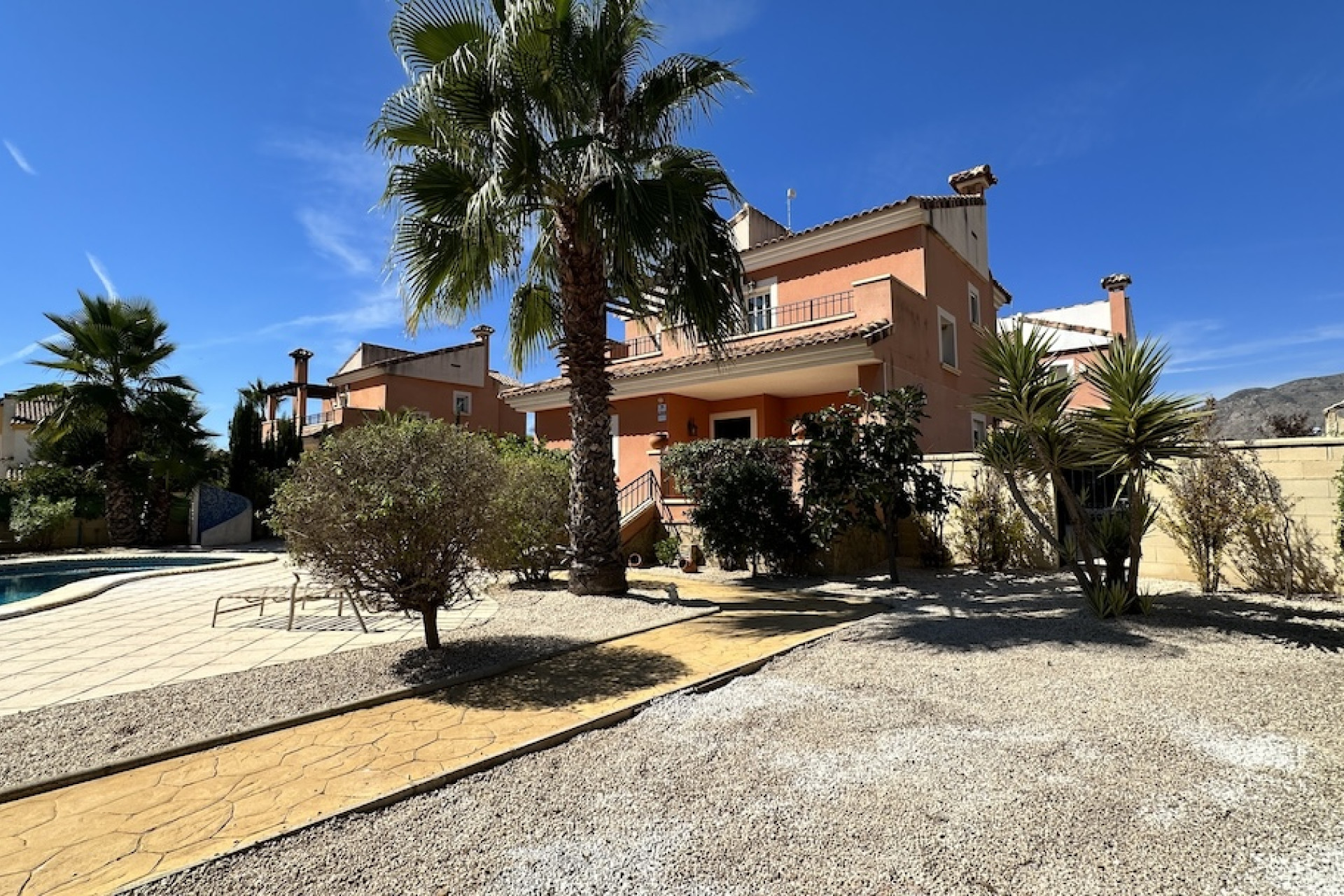 Resale - Villa -
Hondón de las Nieves - HONDON DE LAS NIEVES