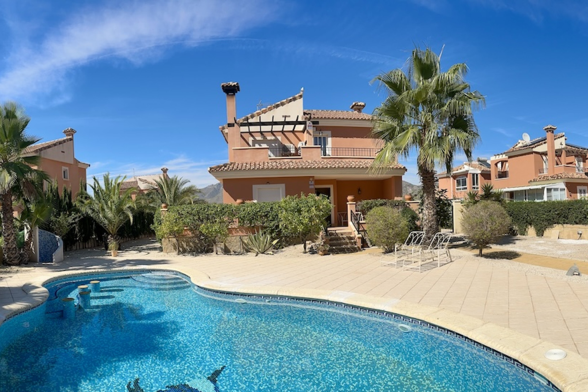 Resale - Villa -
Hondón de las Nieves - HONDON DE LAS NIEVES