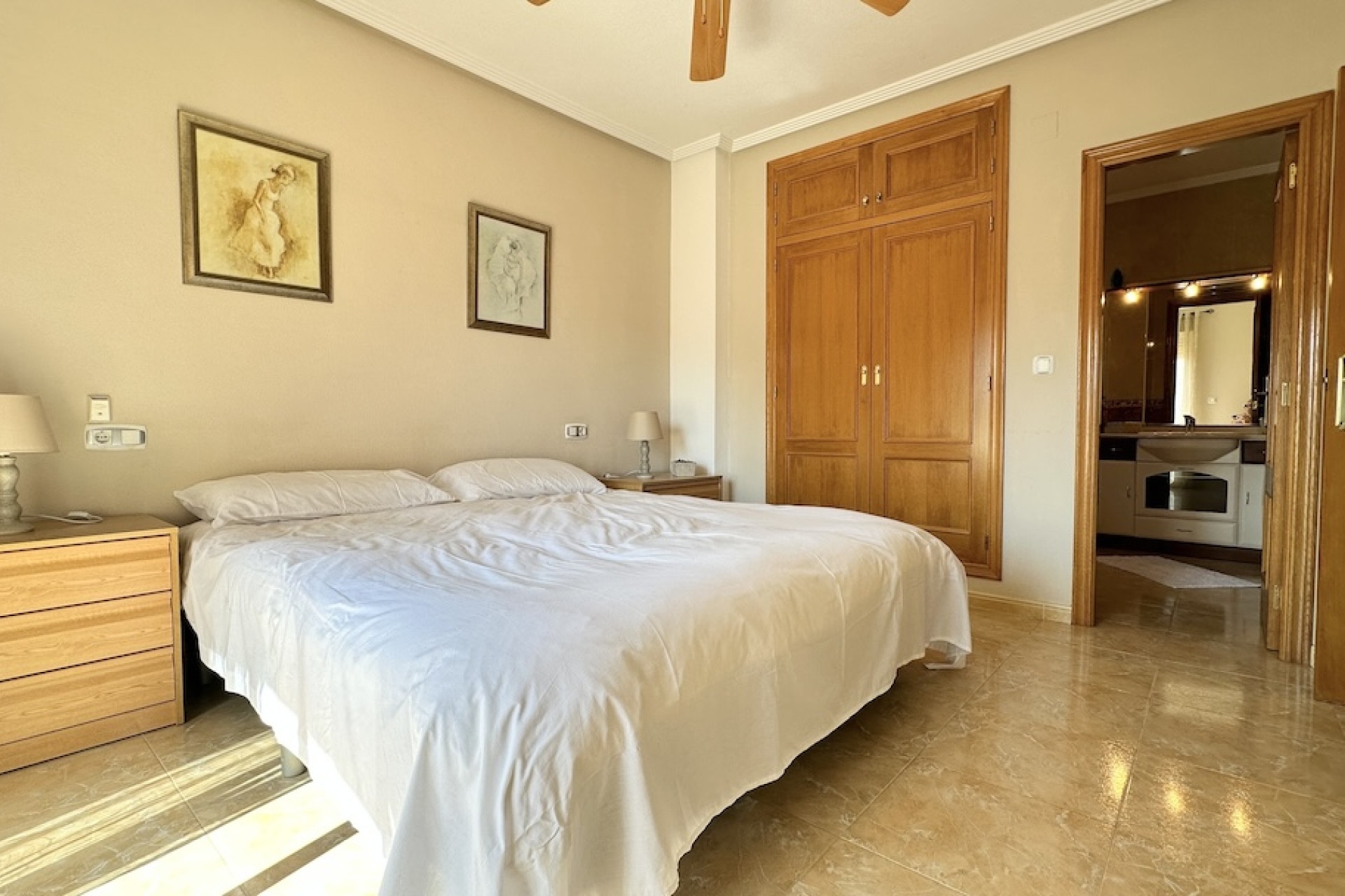 Resale - Villa -
Hondón de las Nieves - HONDON DE LAS NIEVES