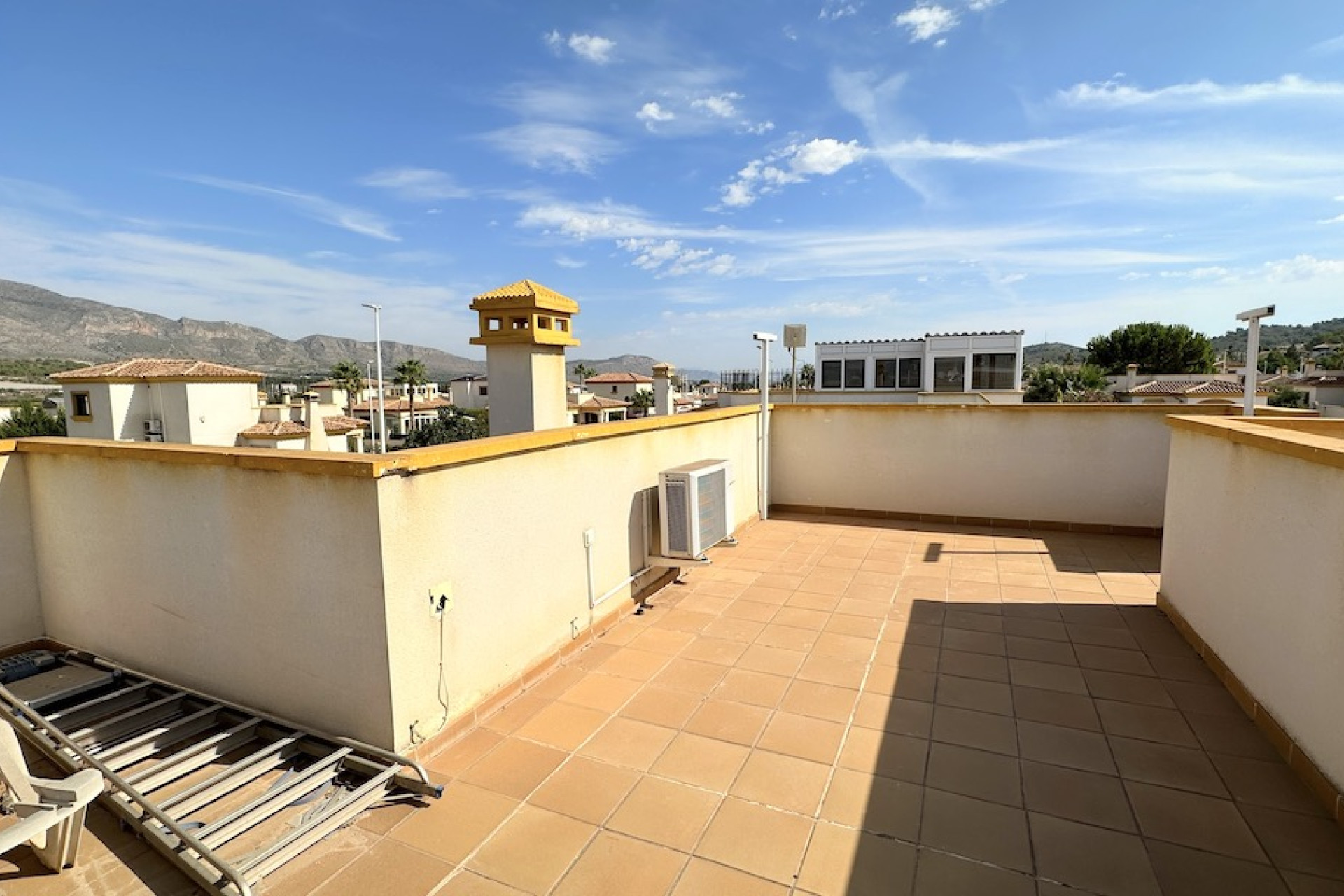 Resale - Villa -
Hondón de las Nieves - HONDON DE LAS NIEVES