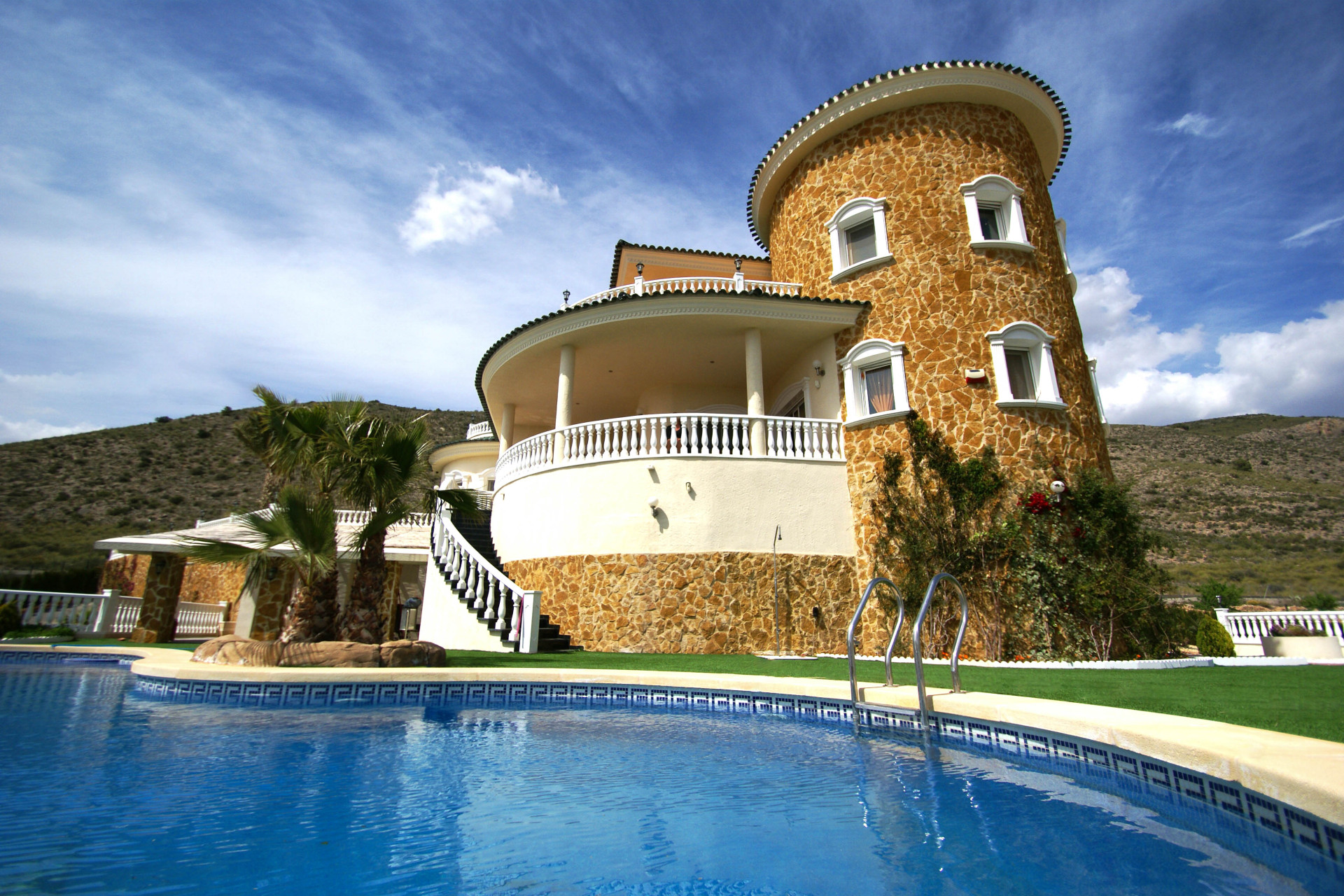 Resale - Villa -
Hondón de las Nieves - HONDON DE LAS NIEVES