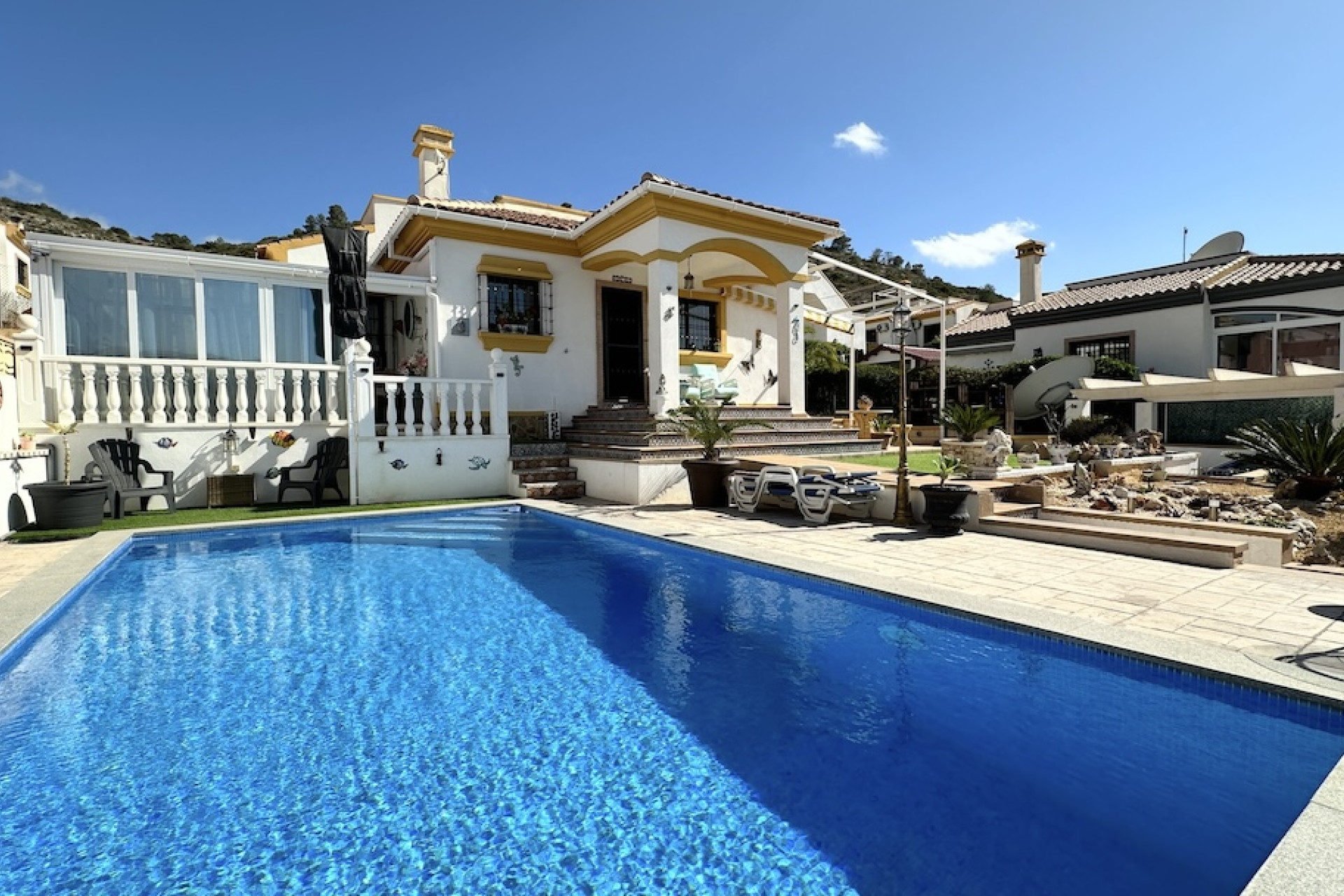 Resale - Villa -
Hondón de las Nieves - HONDON DE LAS NIEVES