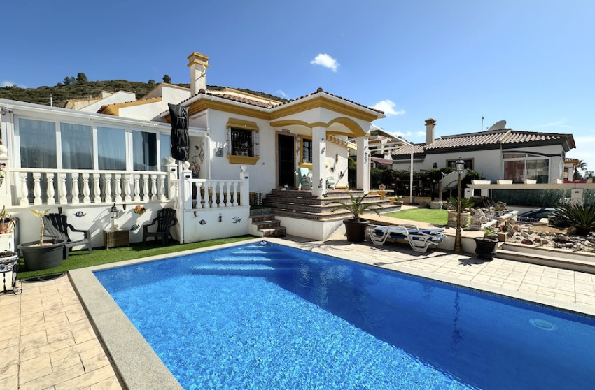 Resale - Villa -
Hondón de las Nieves - HONDON DE LAS NIEVES