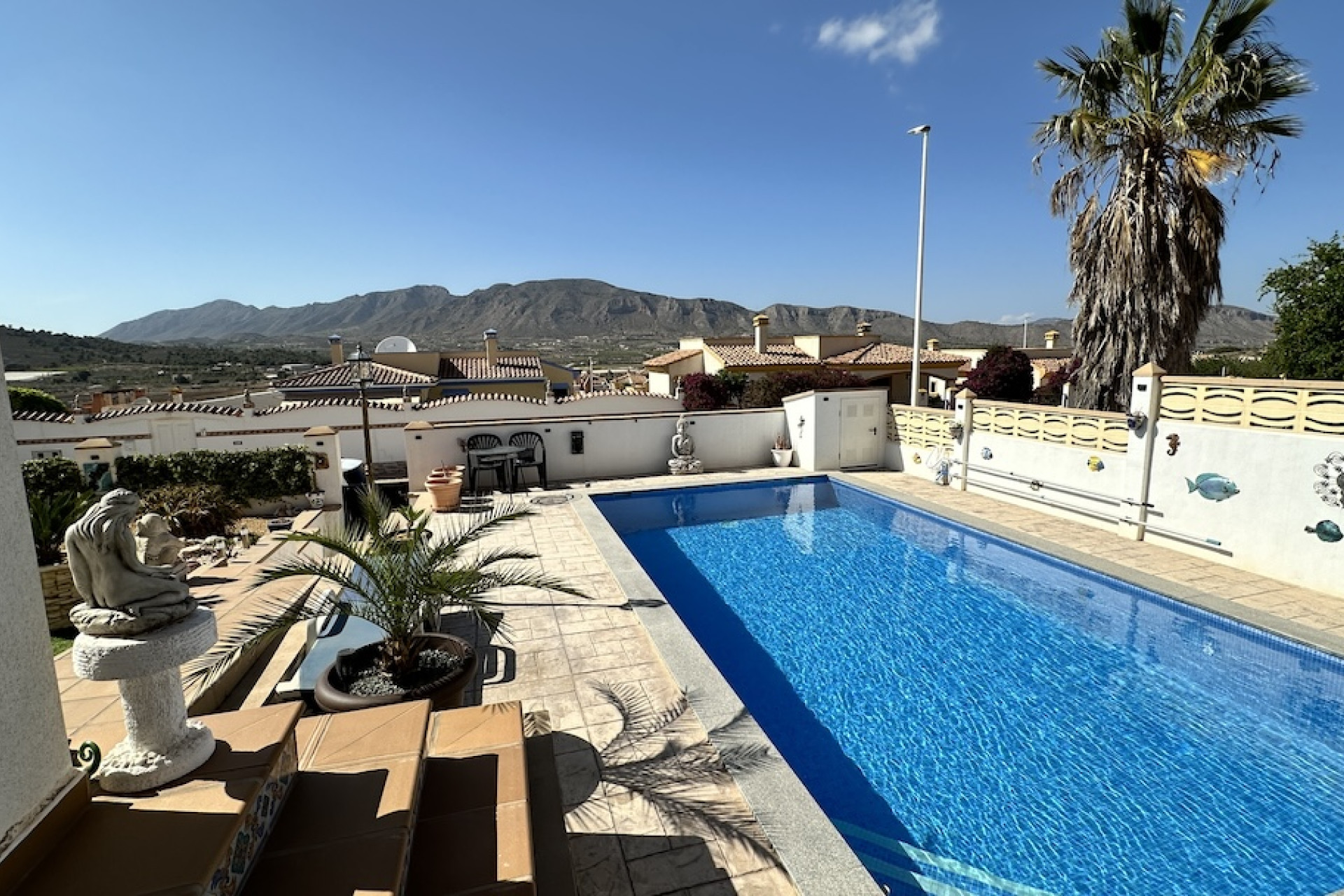 Resale - Villa -
Hondón de las Nieves - HONDON DE LAS NIEVES