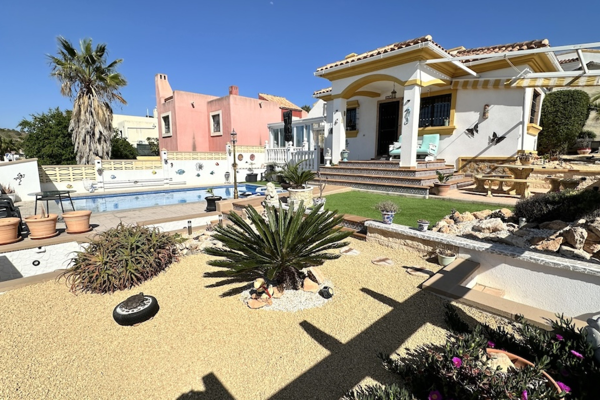 Resale - Villa -
Hondón de las Nieves - HONDON DE LAS NIEVES