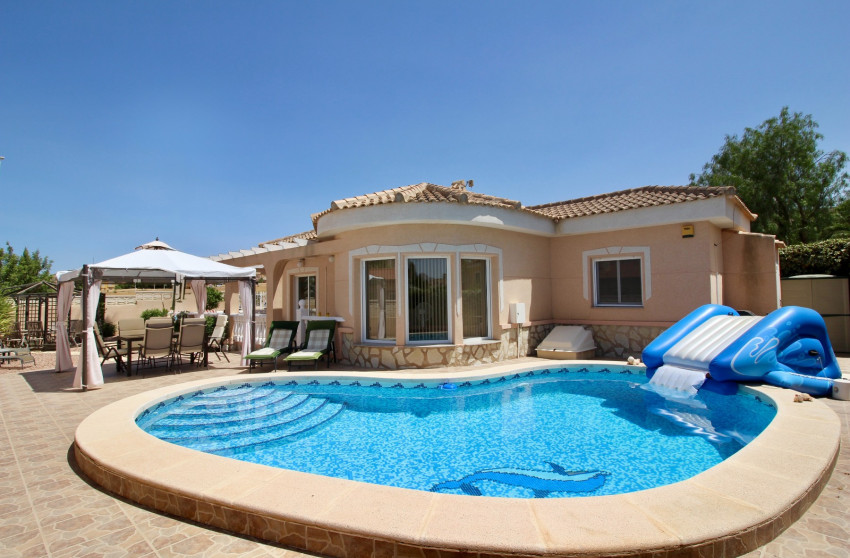 Resale - Villa -
Hondón de las Nieves - La Canalosa