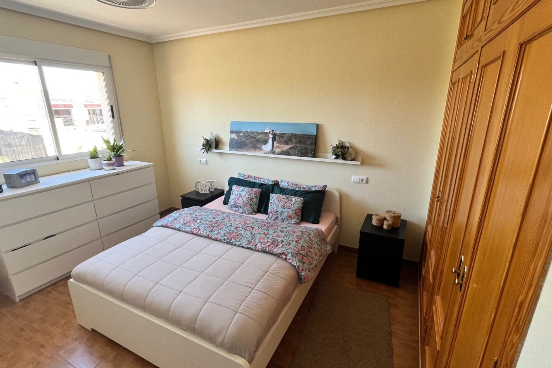 Resale - Villa -
Hondón de las Nieves - Urbaniz La Montañosa