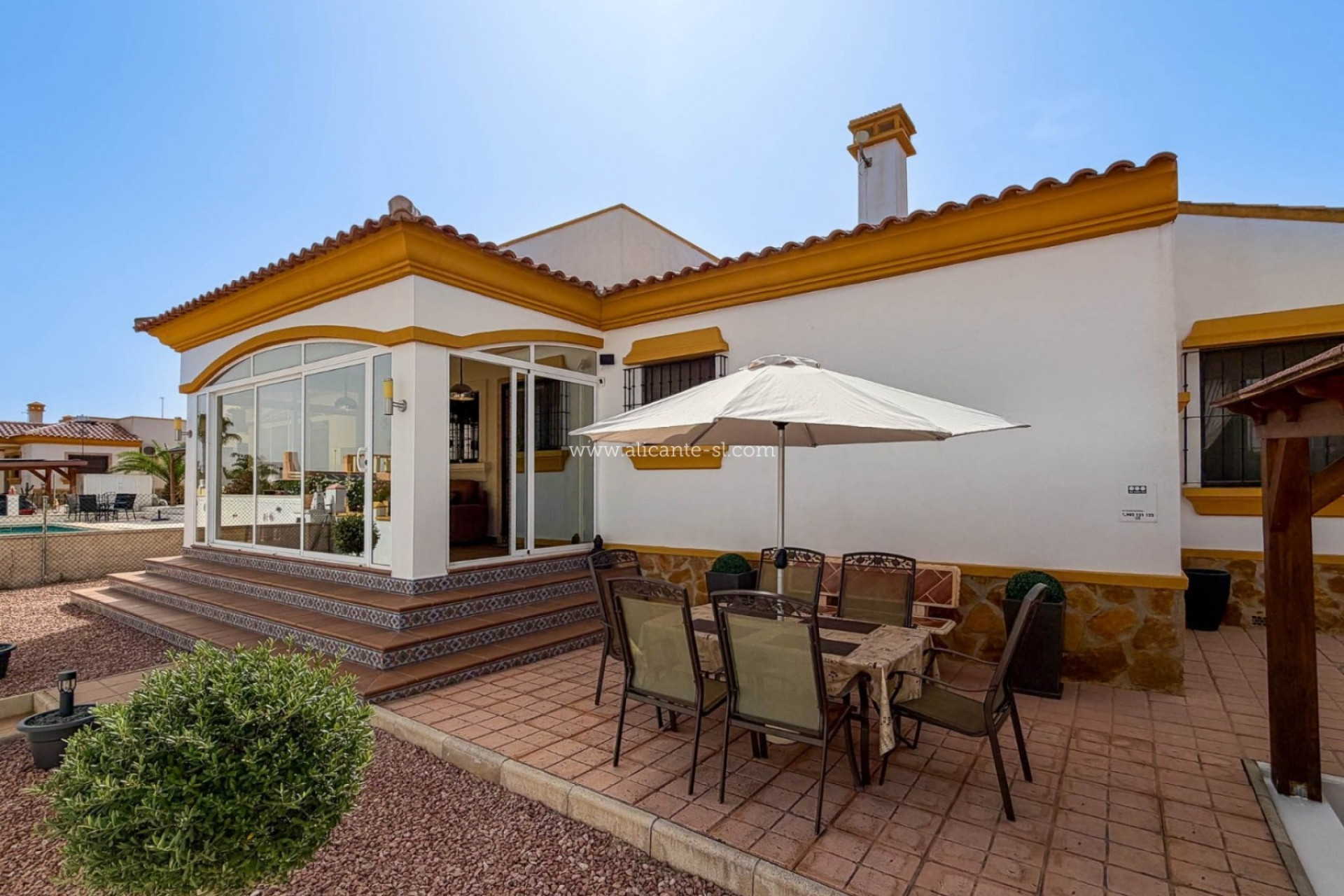 Resale - Villa -
Hondón de las Nieves - Urbaniz La Montañosa