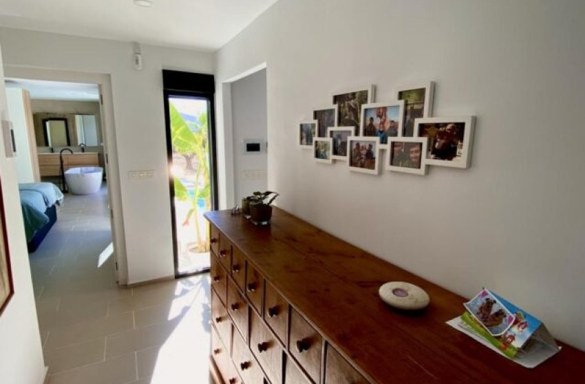 Resale - Villa -
Hondón de las Nieves