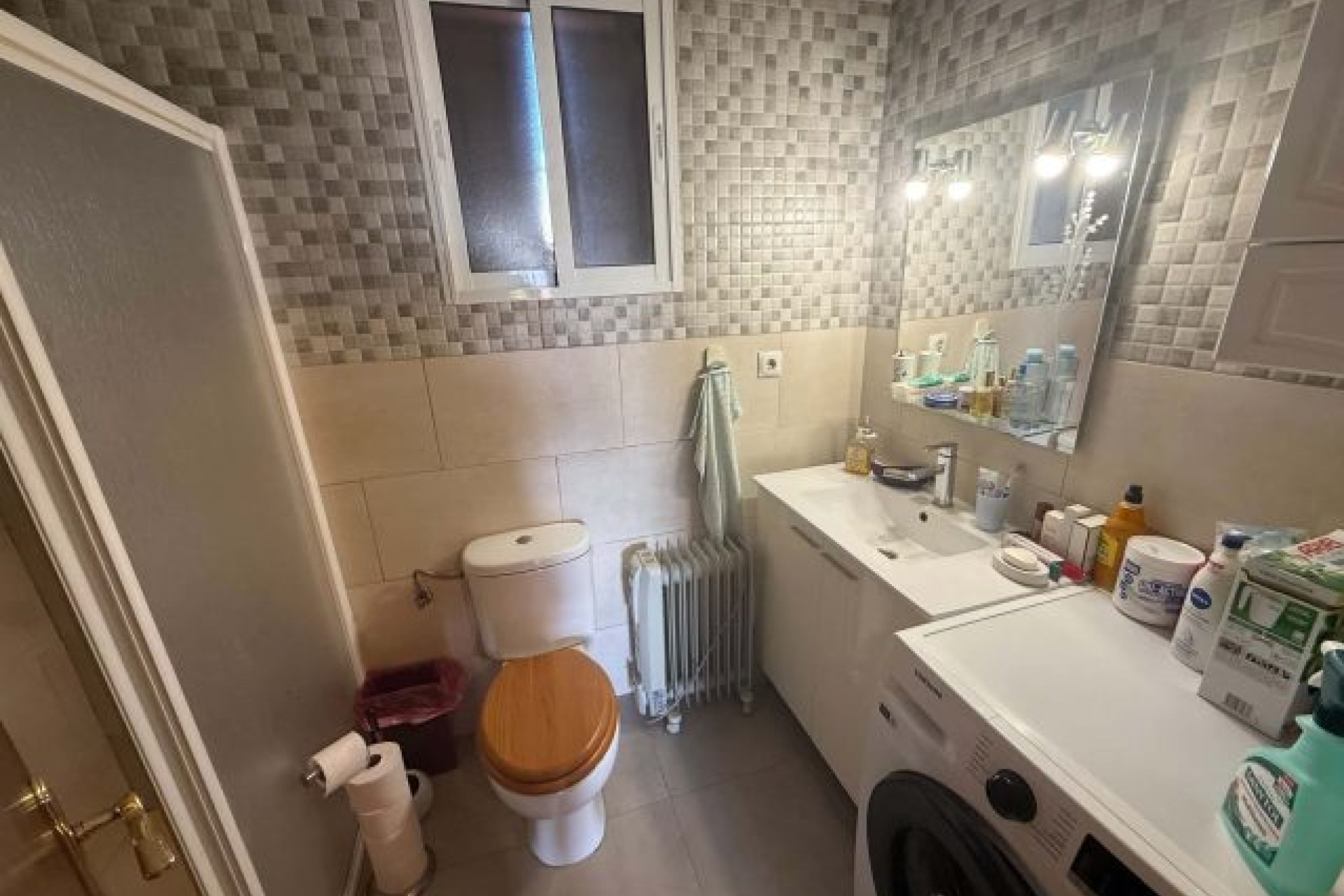 Resale - Villa -
Hondón de las Nieves