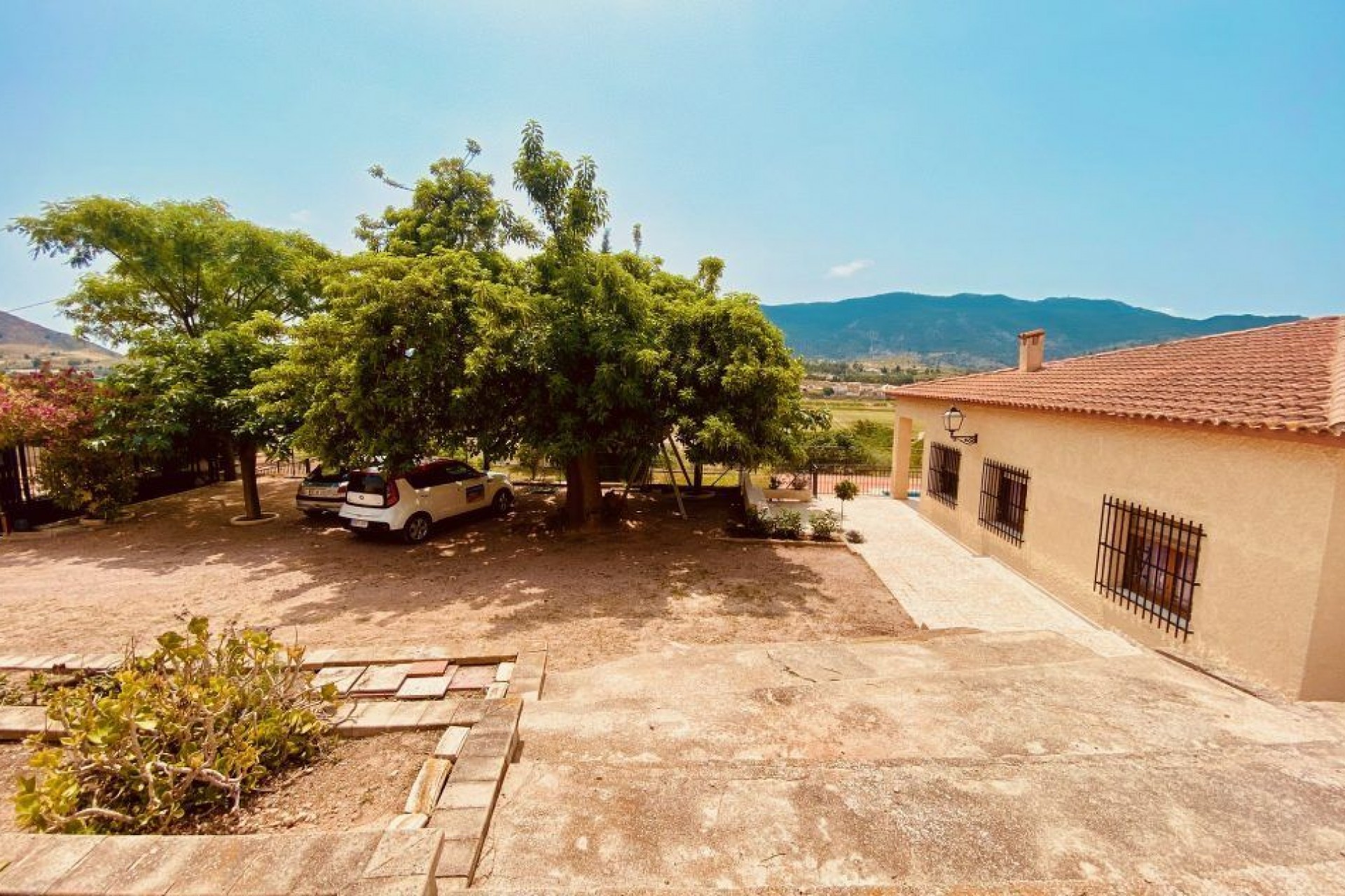 Resale - Villa -
Hondón de las Nieves