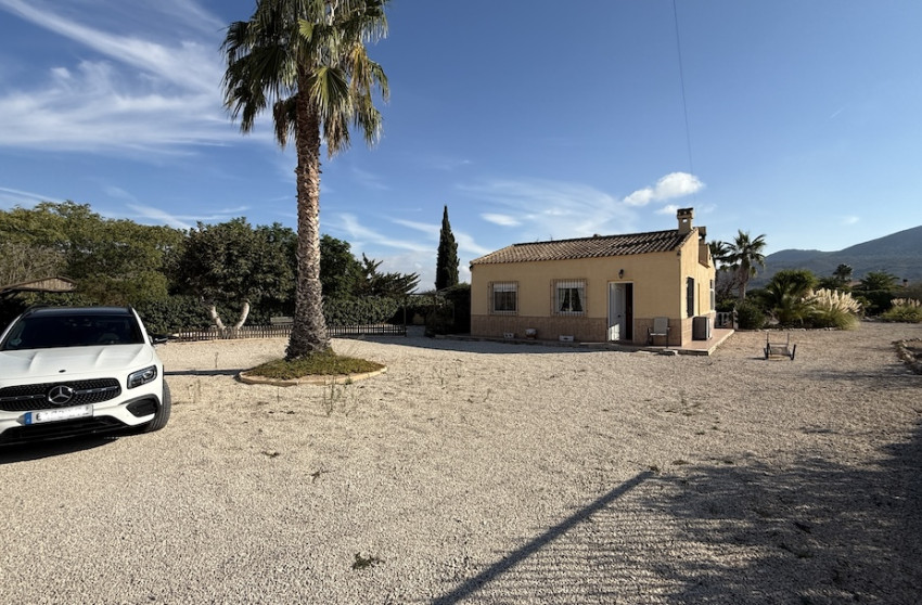 Resale - Villa -
Hondón de los Fráiles - HONDON DE LOS FRAILES