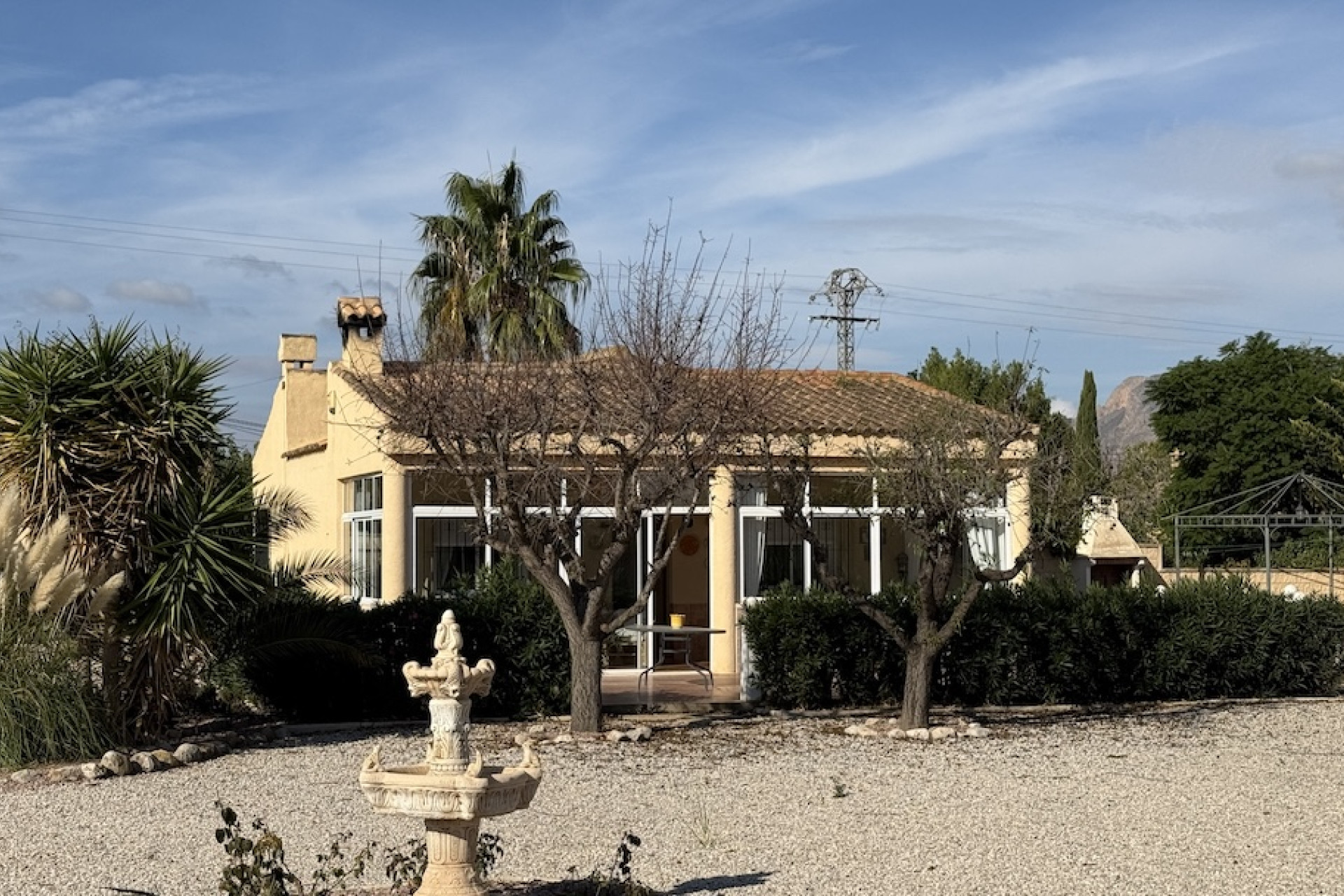 Resale - Villa -
Hondón de los Fráiles - HONDON DE LOS FRAILES