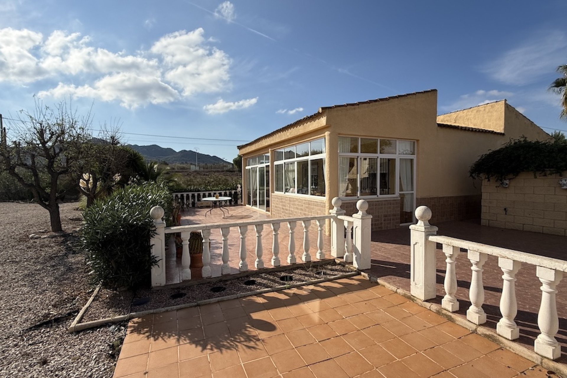 Resale - Villa -
Hondón de los Fráiles - HONDON DE LOS FRAILES