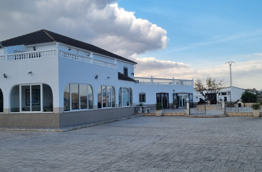 Resale - Villa -
Hondón de los Fráiles - HONDON DE LOS FRAILES