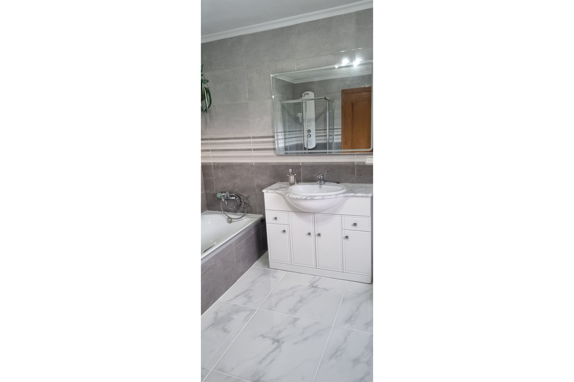 Resale - Villa -
Hondón de los Fráiles - HONDON DE LOS FRAILES