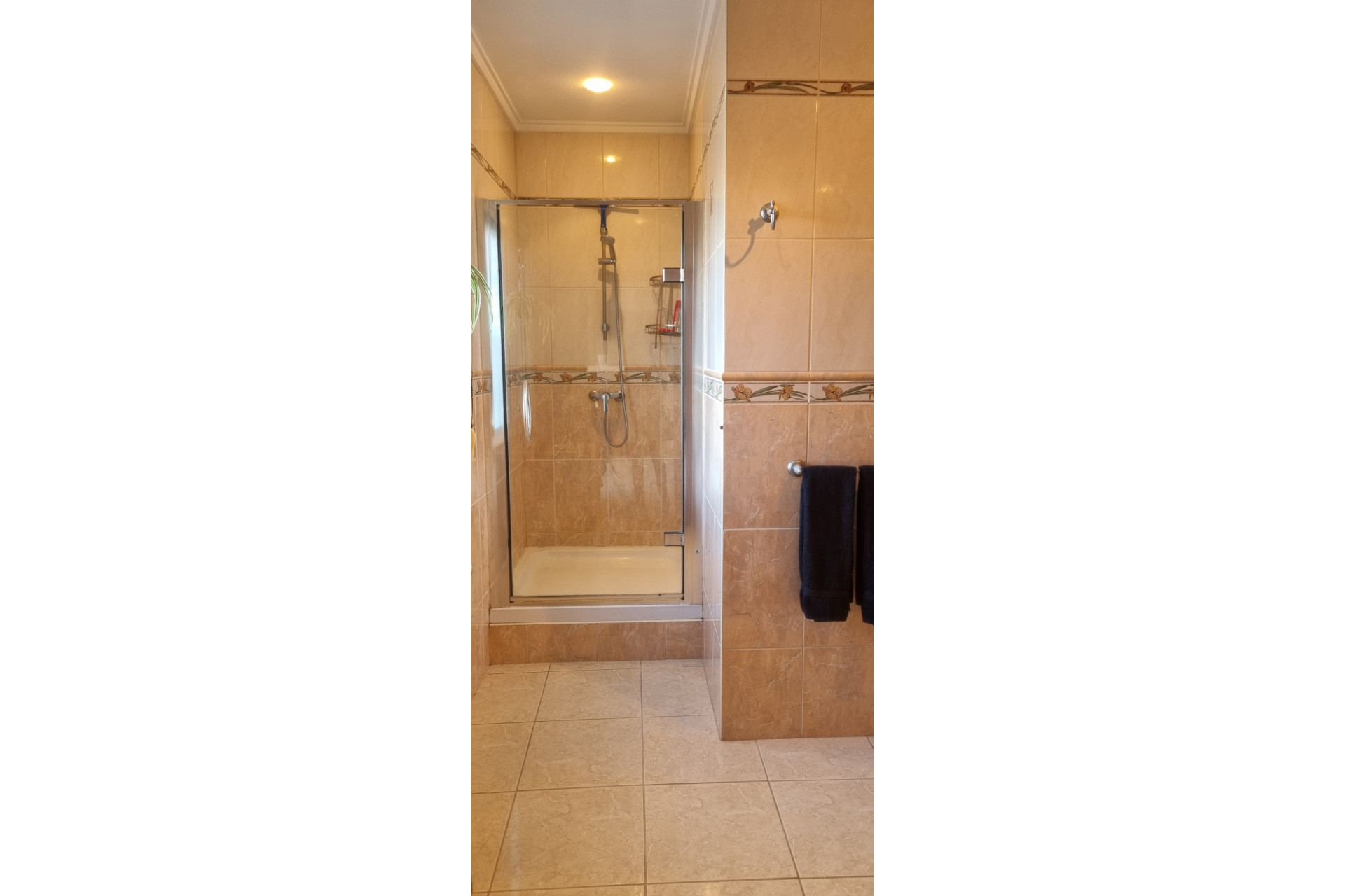 Resale - Villa -
Hondón de los Fráiles - HONDON DE LOS FRAILES