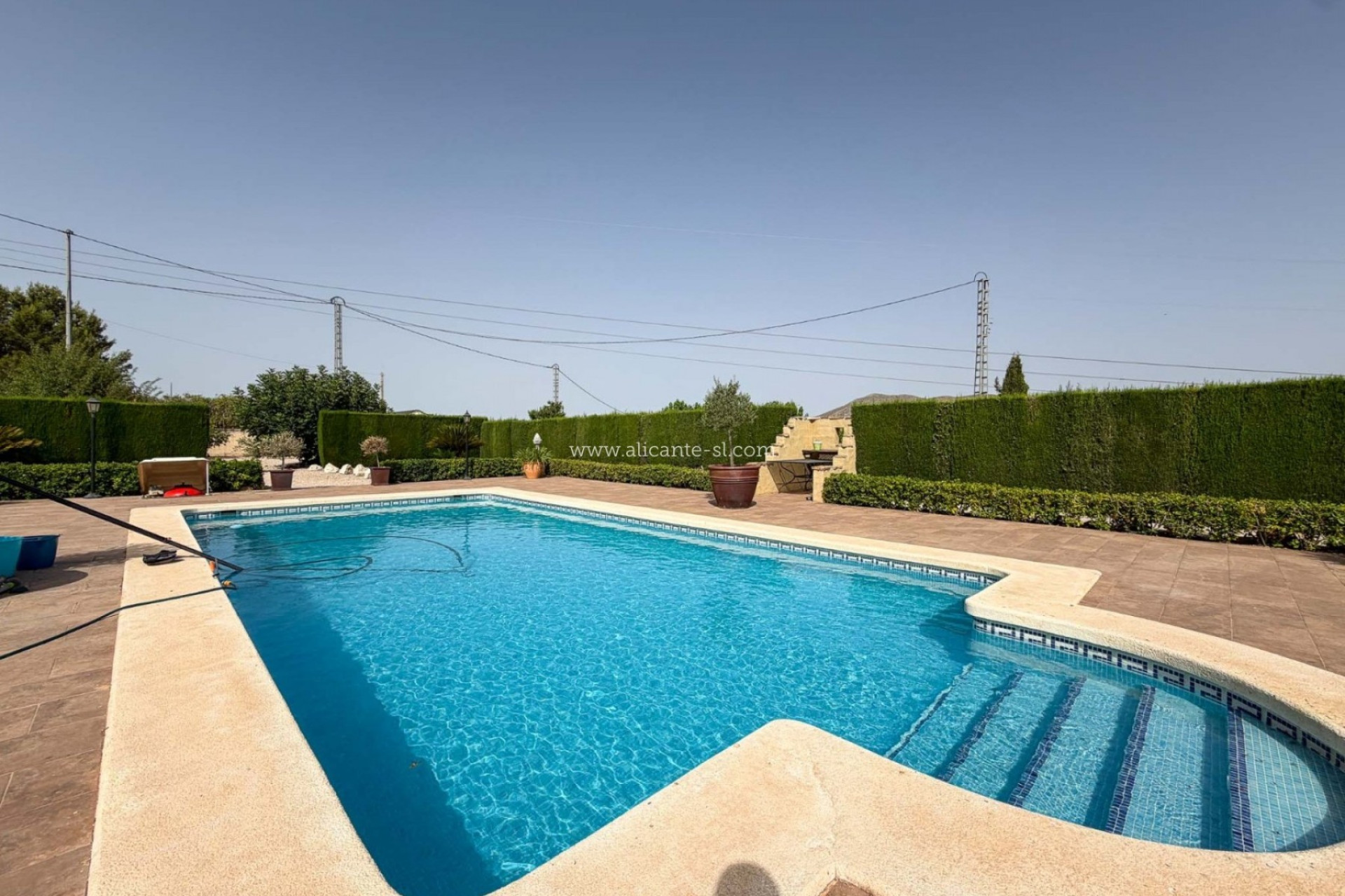 Resale - Villa -
Hondón de los Fráiles - HONDON DE LOS FRAILES