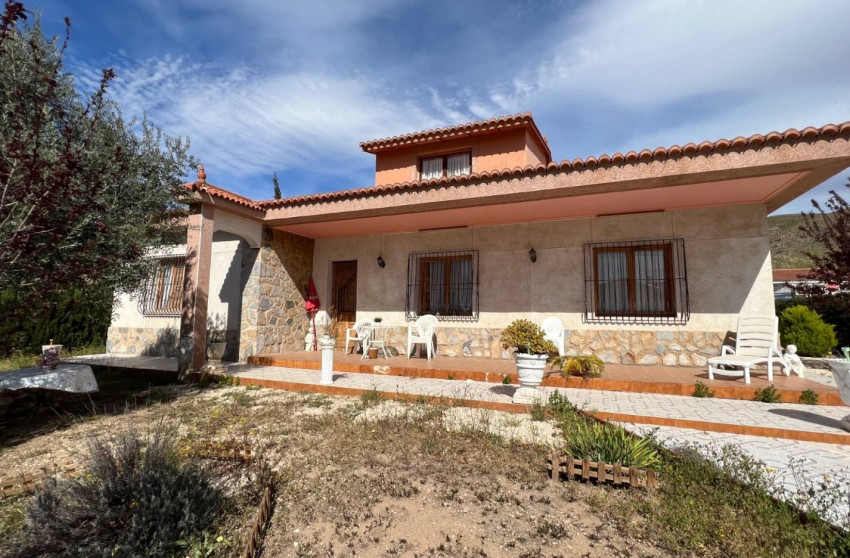 Resale - Villa -
Hondón de los Fráiles - HONDON DE LOS FRAILES