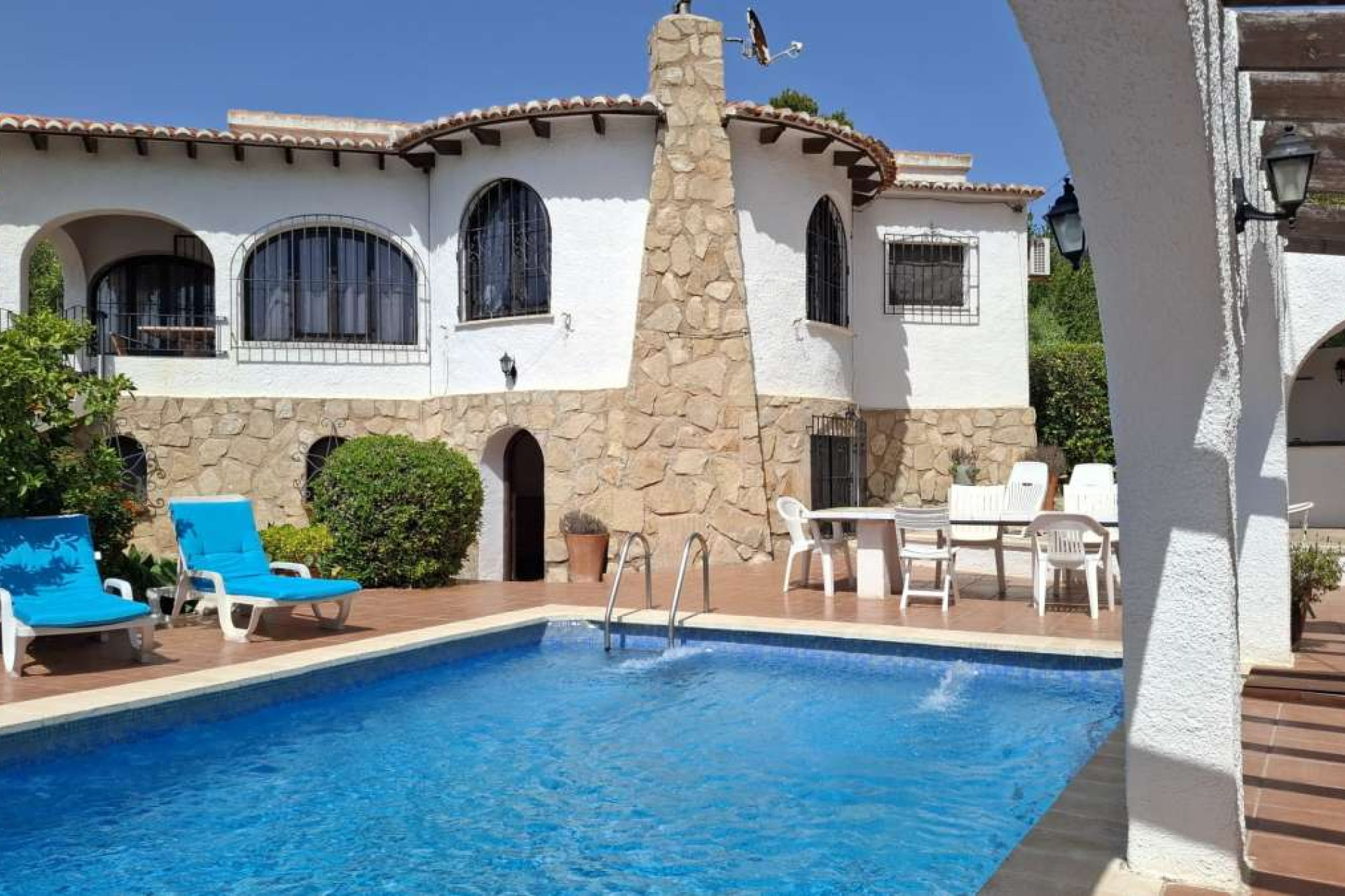 Resale - Villa -
Jávea - Costa Blanca