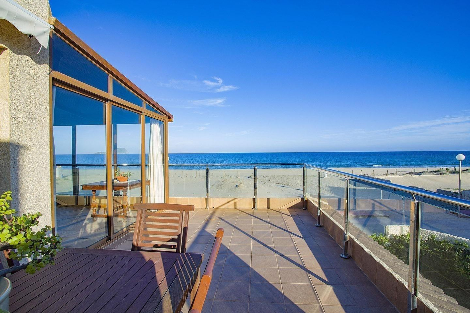 Resale - Villa -
La Manga del Mar Menor - Playa De Las Gaviotas-el Pedrucho