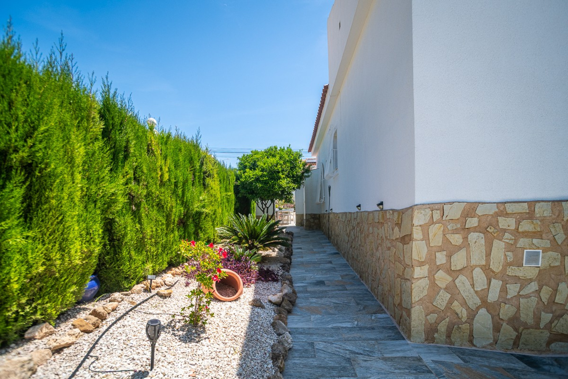 Resale - Villa -
La Marina - Costa Blanca