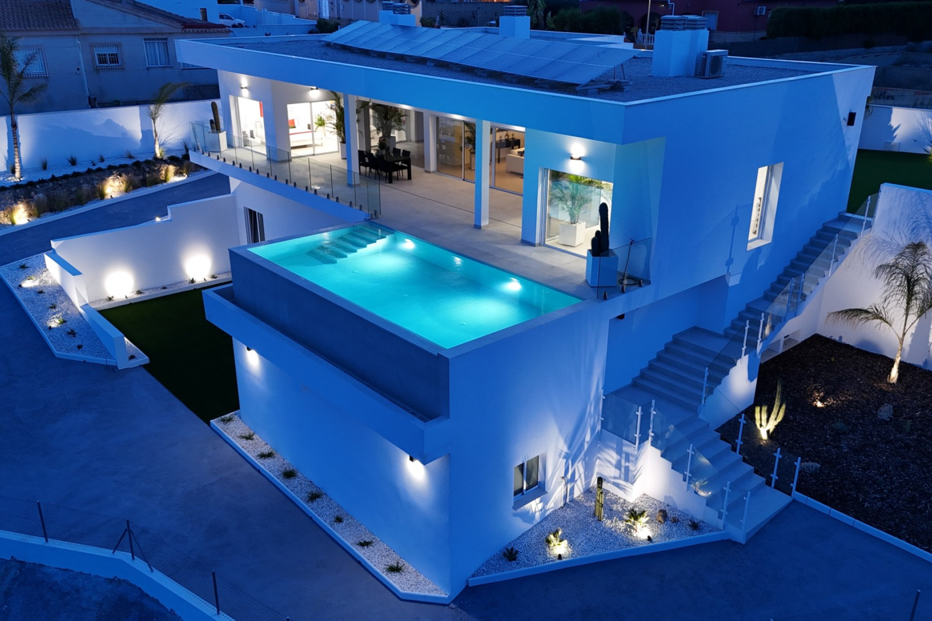 Resale - Villa -
La Marina