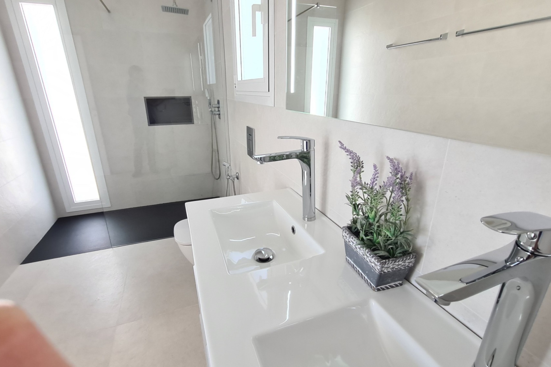 Resale - Villa -
La Marina