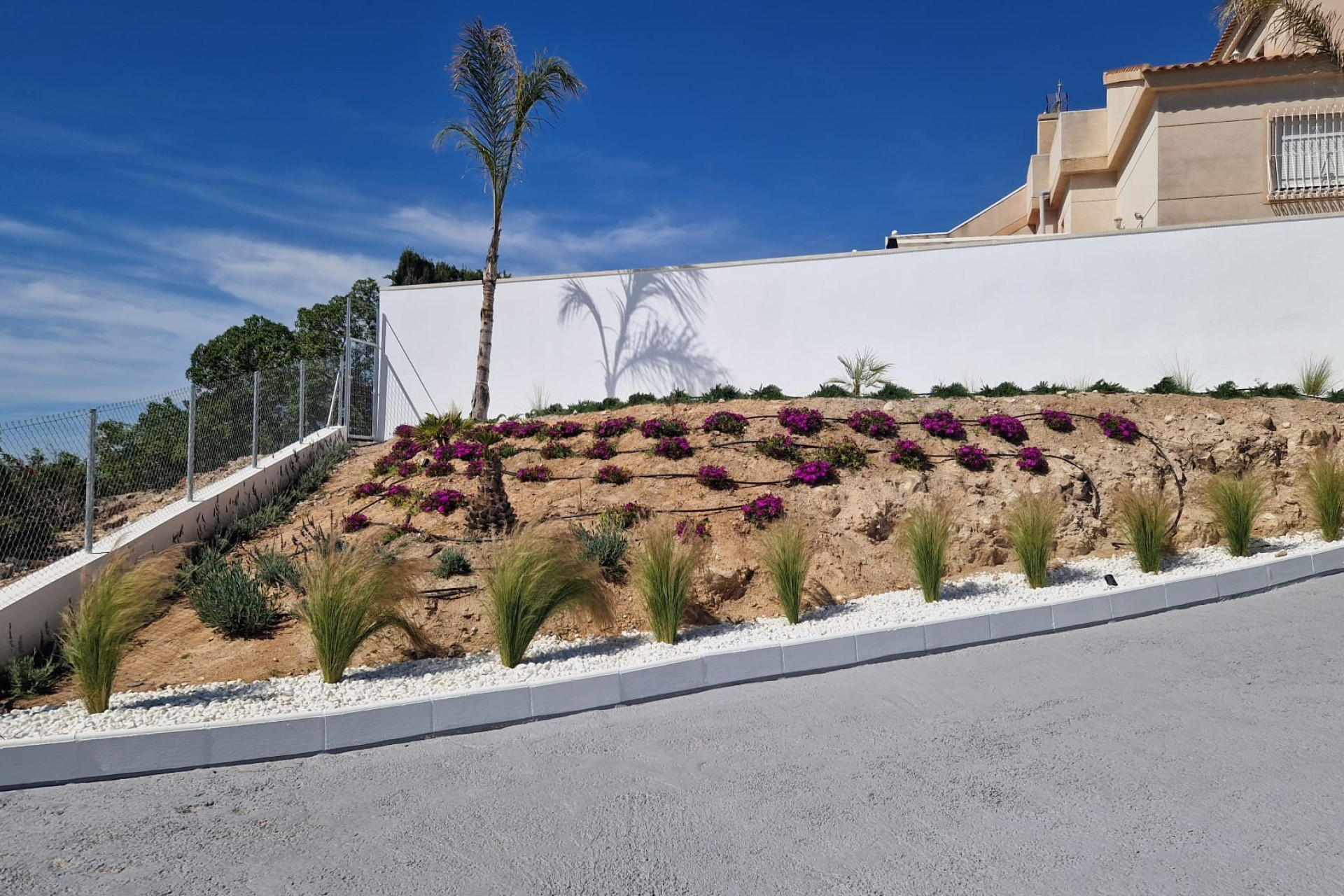 Resale - Villa -
La Marina