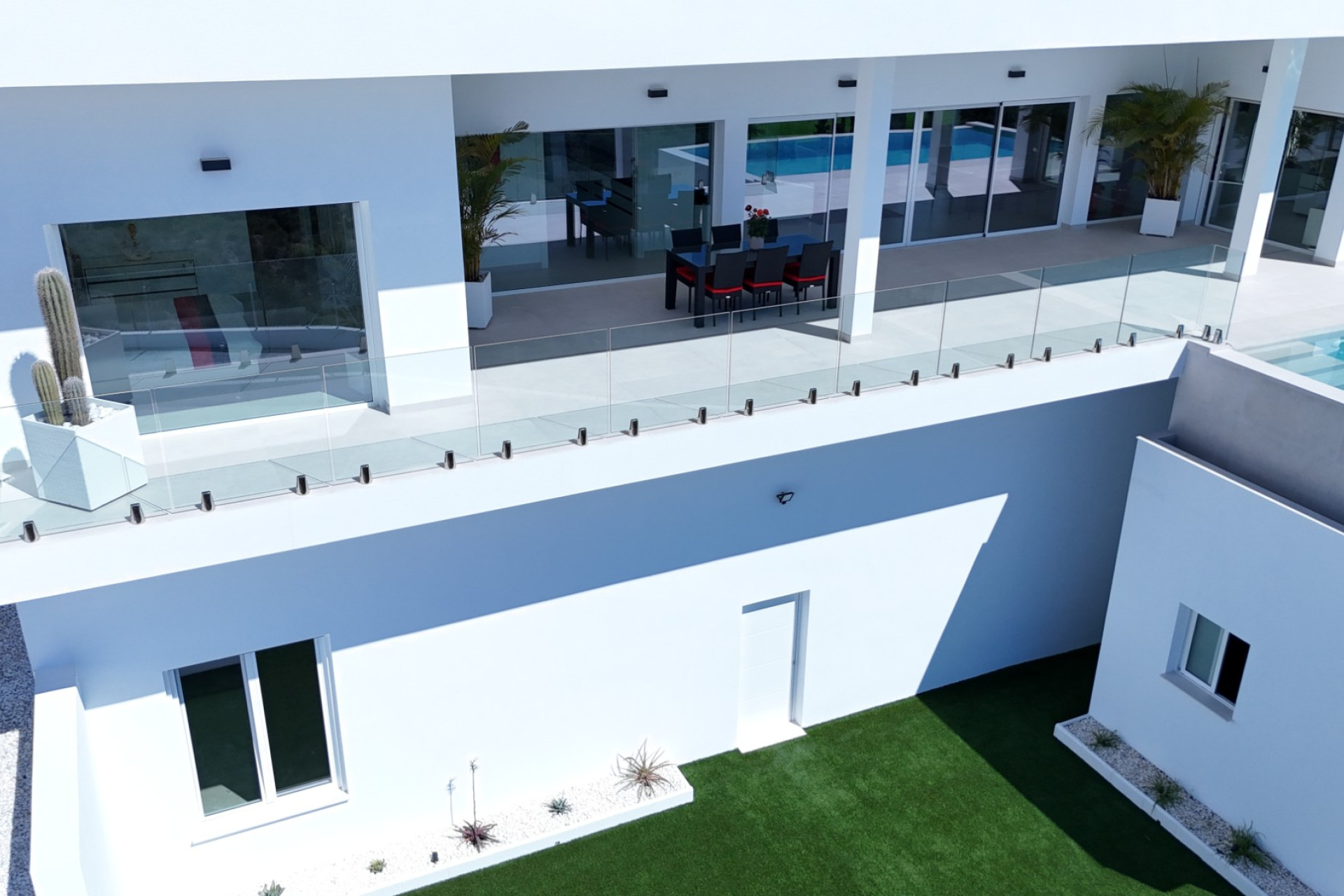 Resale - Villa -
La Marina