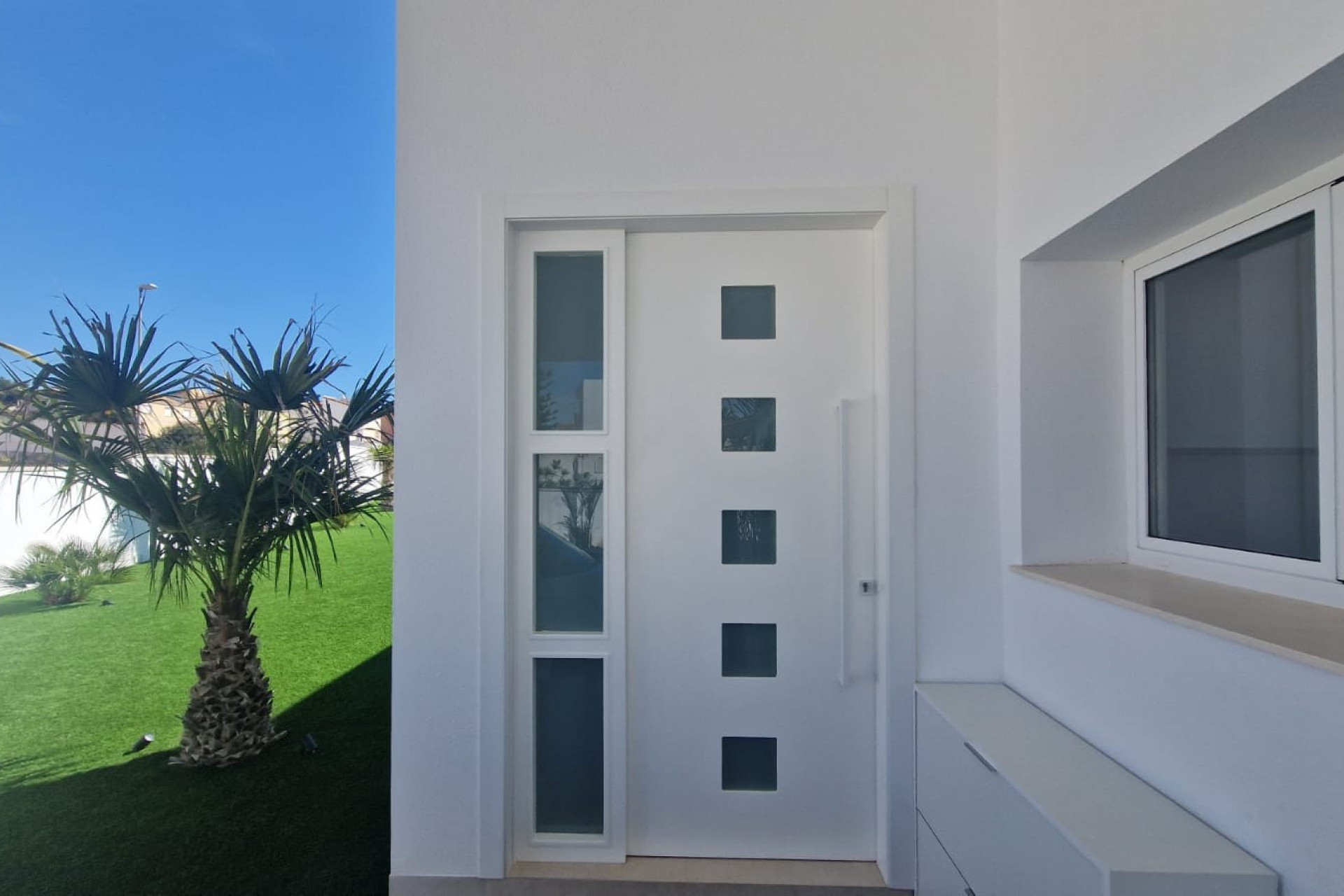 Resale - Villa -
La Marina