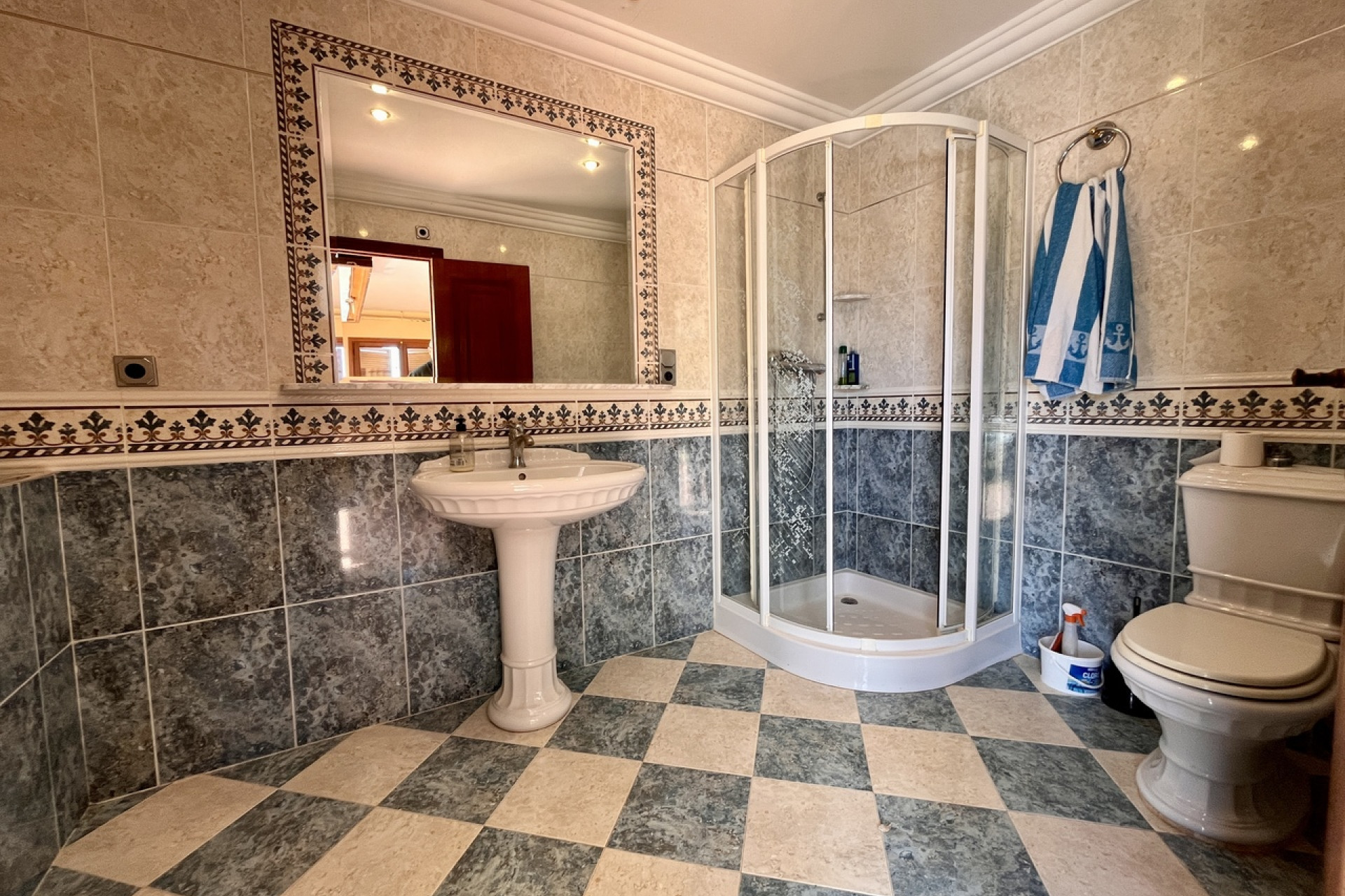 Resale - Villa -
La Nucía - Costa Blanca