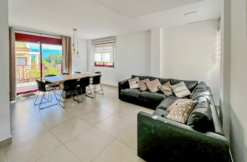 Resale - Villa -
La Nucía - Montebello