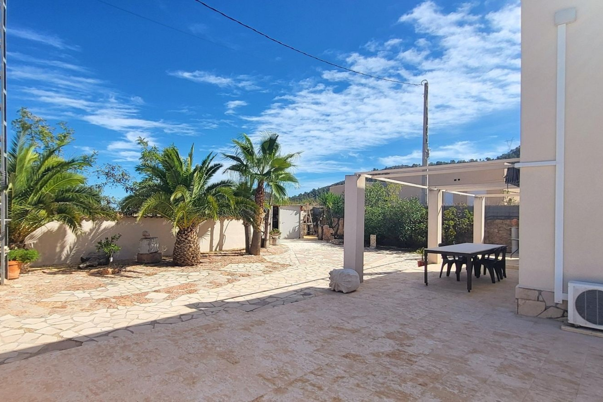 Resale - Villa -
La Romana