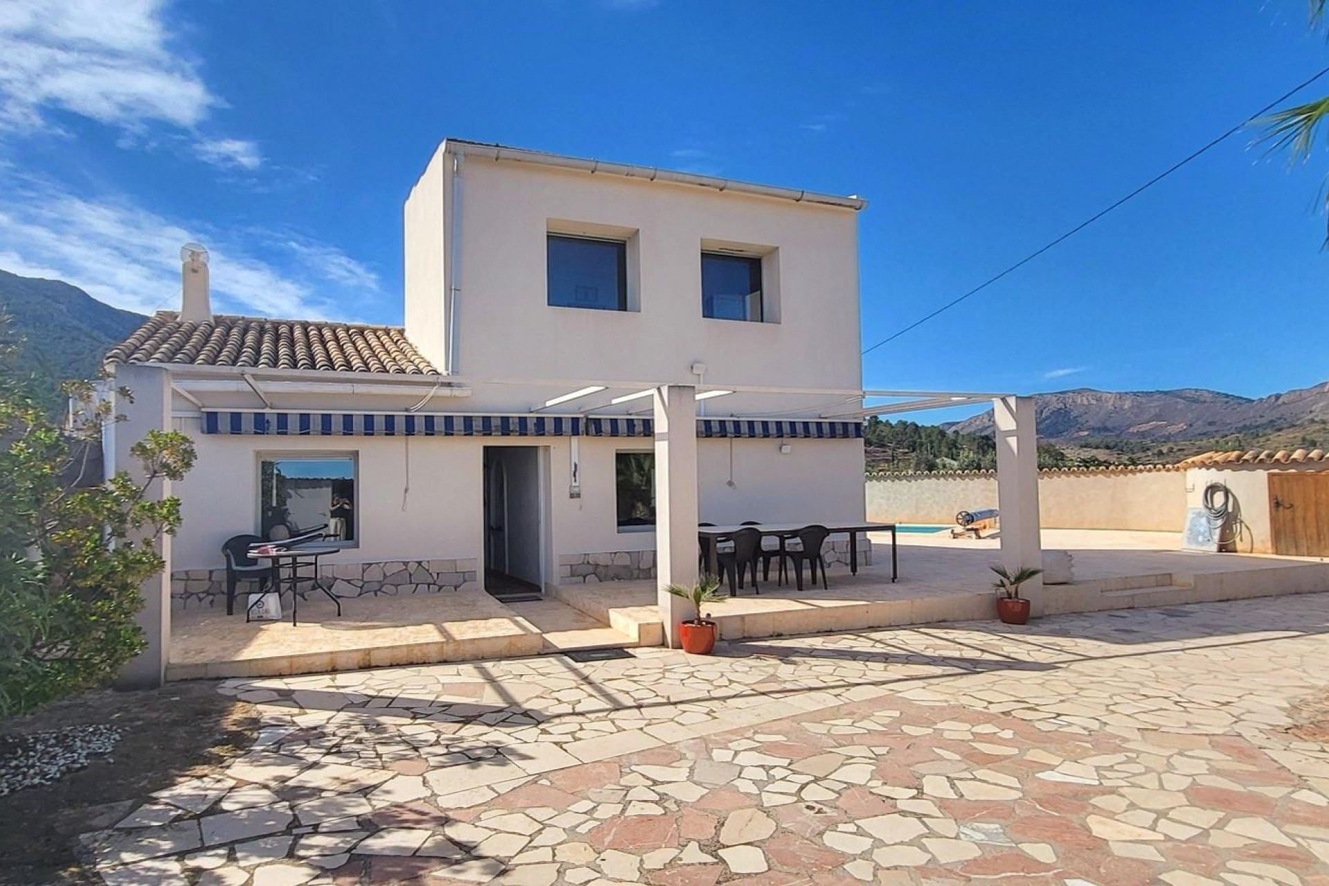 Resale - Villa -
La Romana