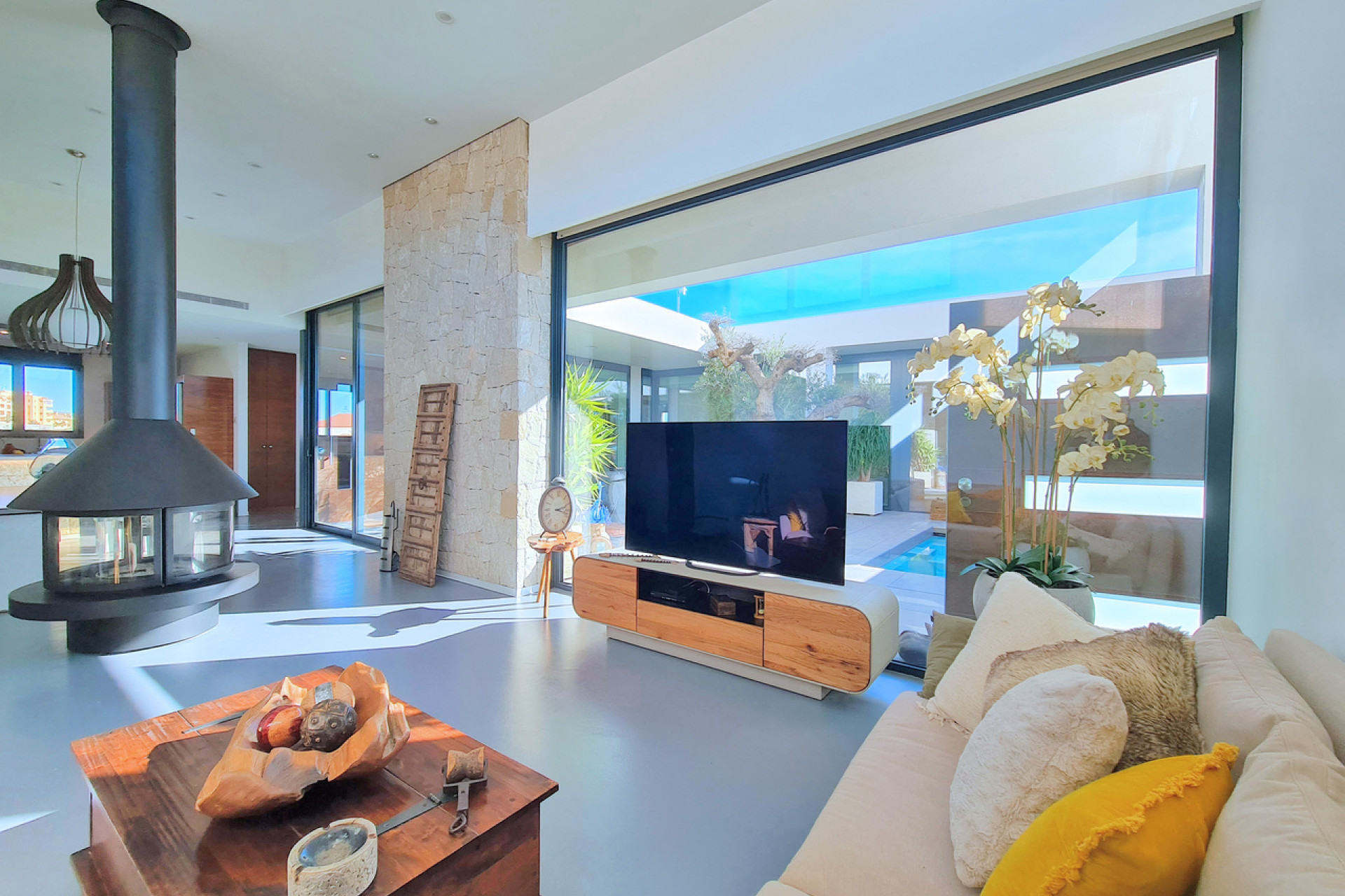 Resale - Villa -
Los Alcazares