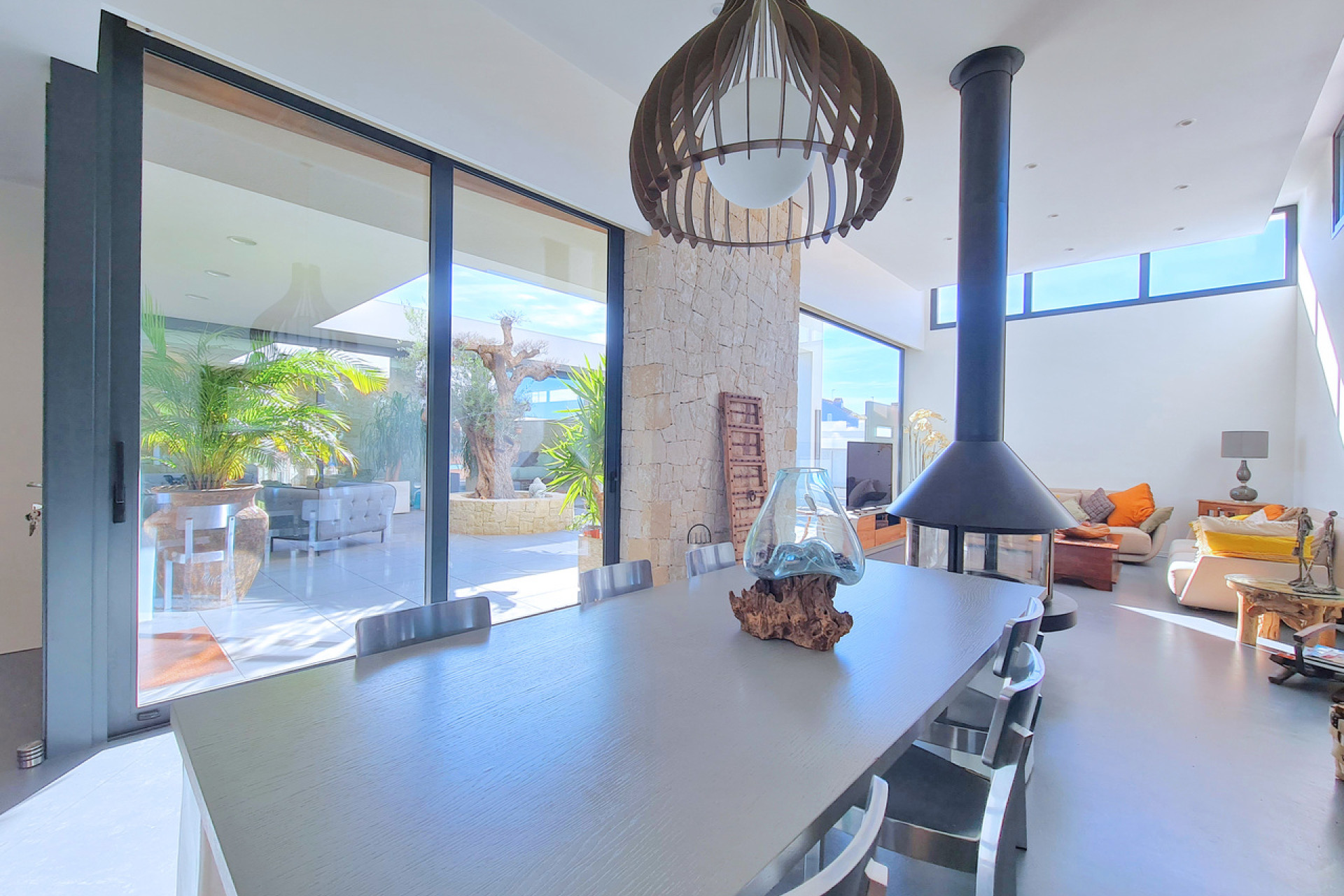 Resale - Villa -
Los Alcazares