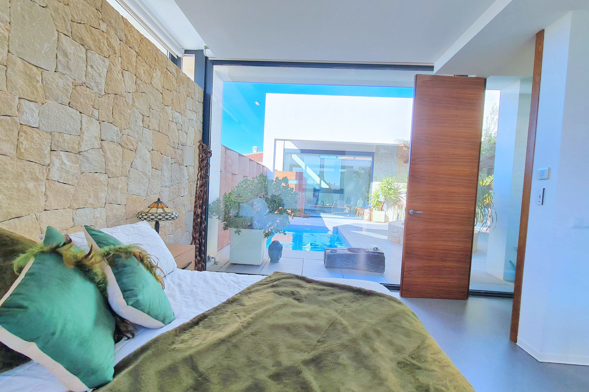 Resale - Villa -
Los Alcazares