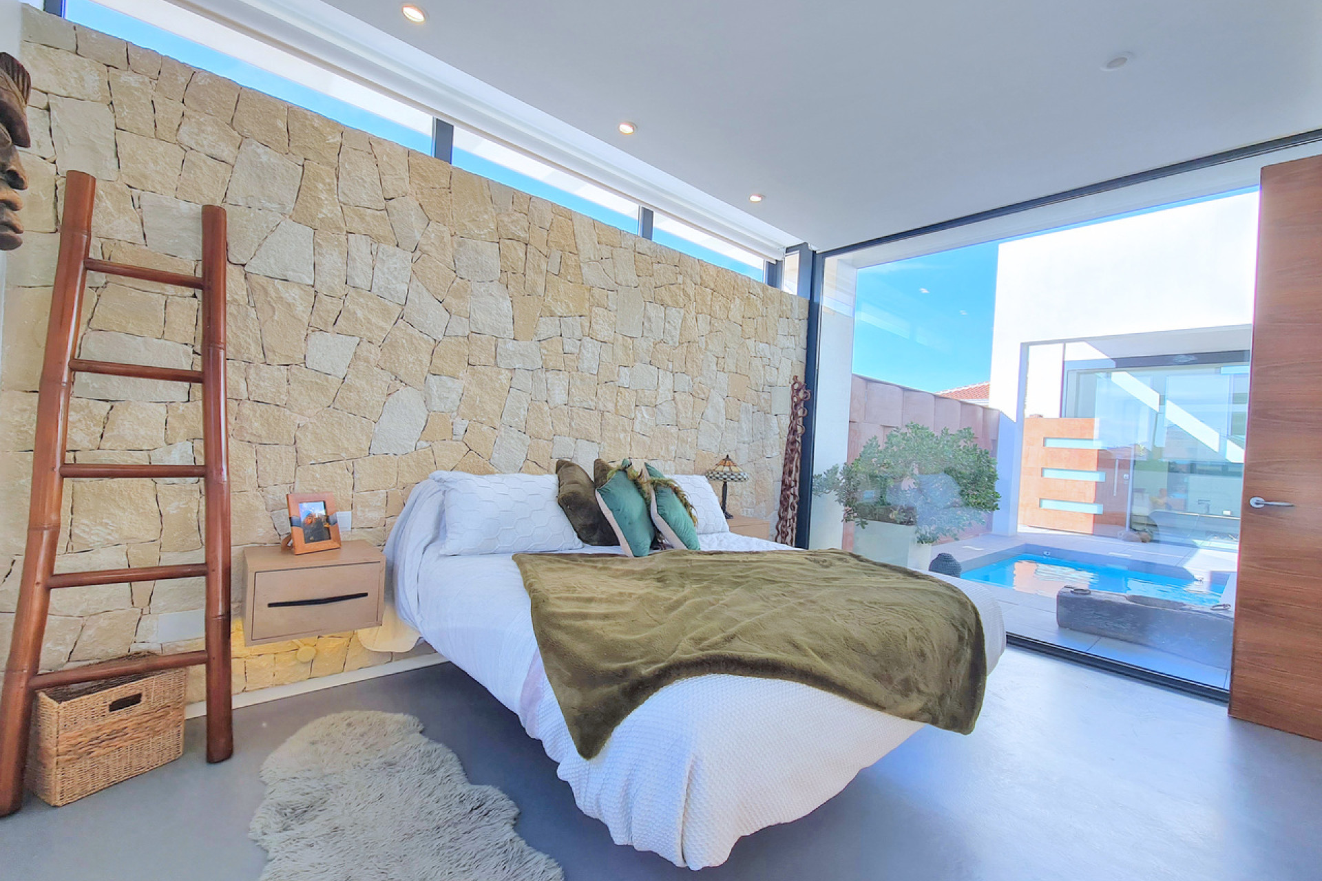 Resale - Villa -
Los Alcazares