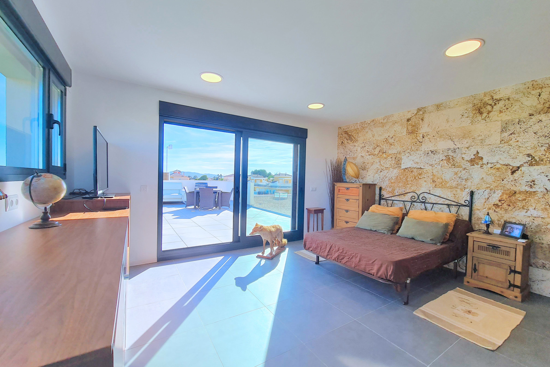 Resale - Villa -
Los Alcazares