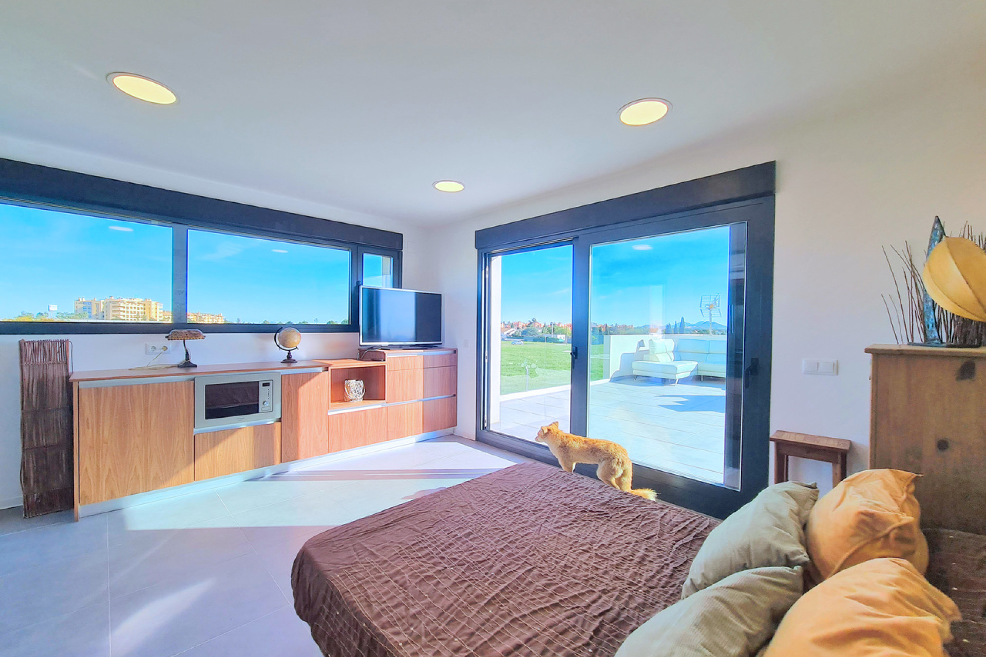 Resale - Villa -
Los Alcazares