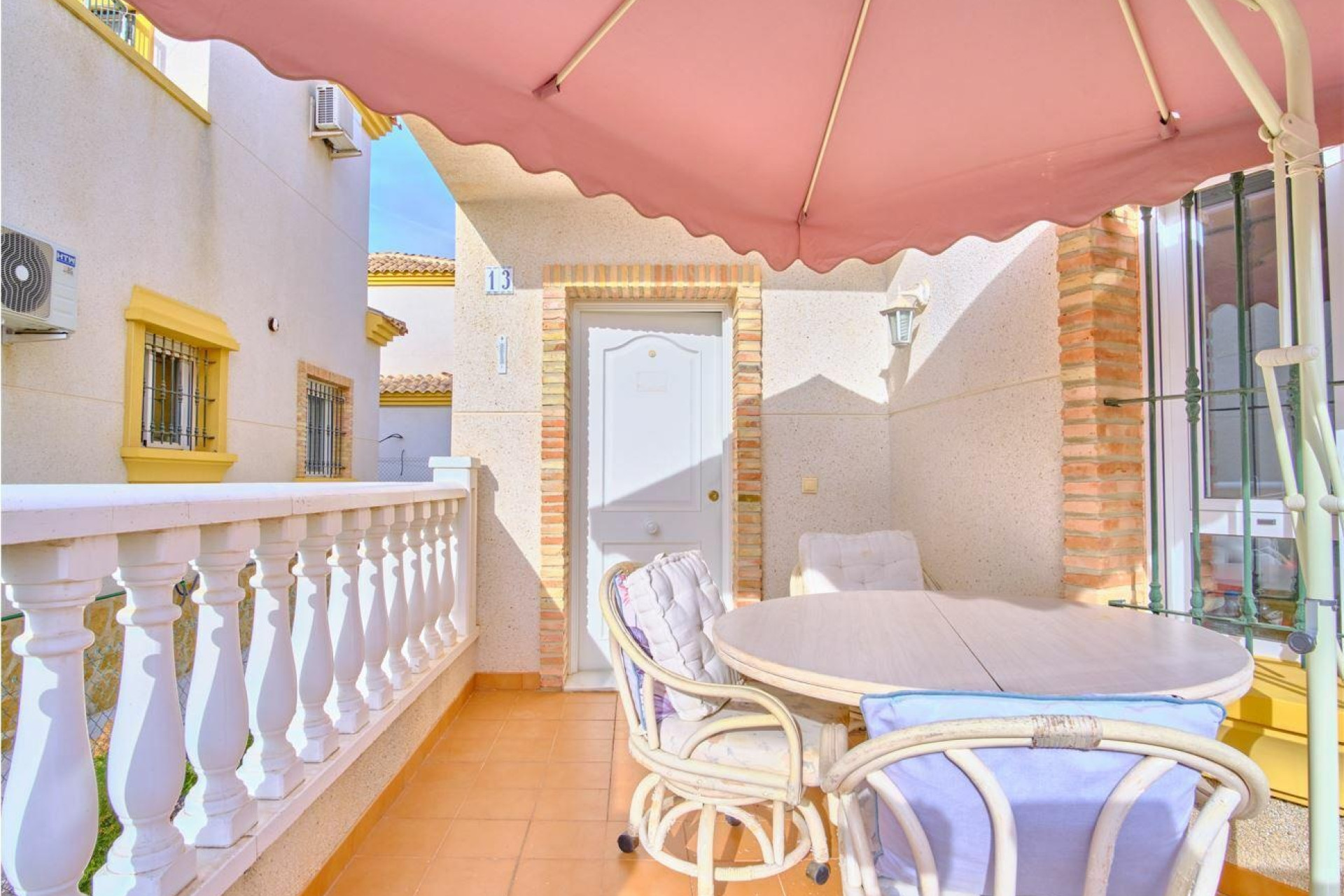 Resale - Villa -
Los Montesinos - Costa Blanca