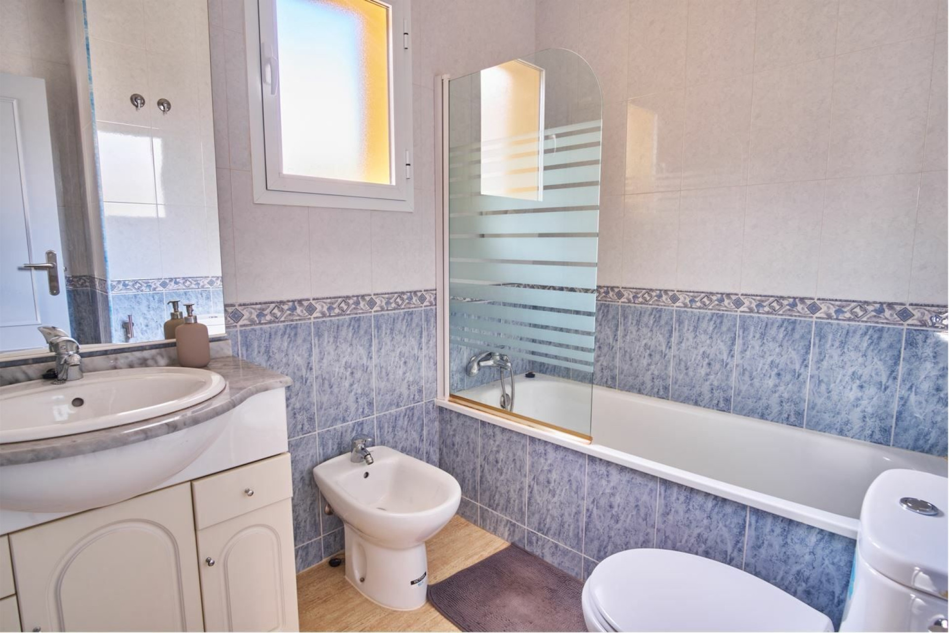 Resale - Villa -
Los Montesinos - Costa Blanca