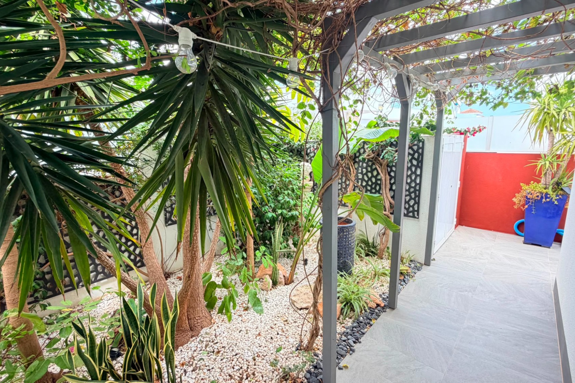 Resale - Villa -
Los Montesinos - La Herrada