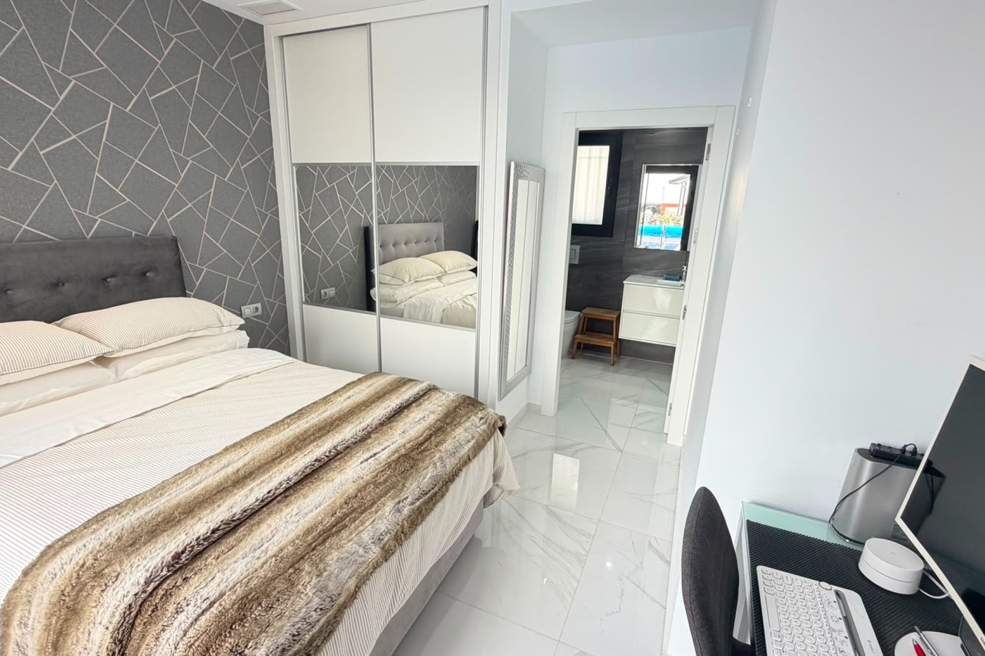 Resale - Villa -
Los Montesinos - La Herrada