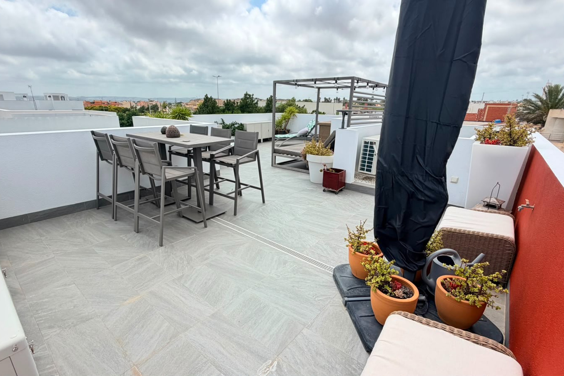 Resale - Villa -
Los Montesinos - La Herrada