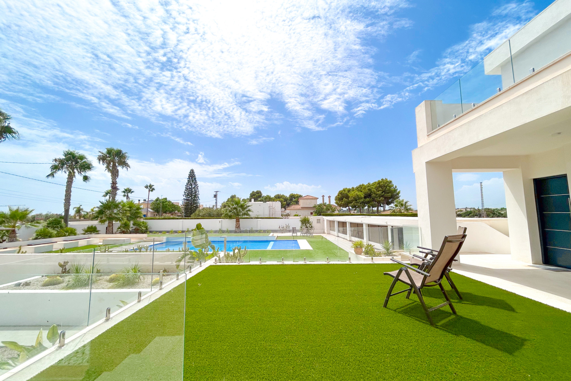 Resale - Villa -
Los Montesinos