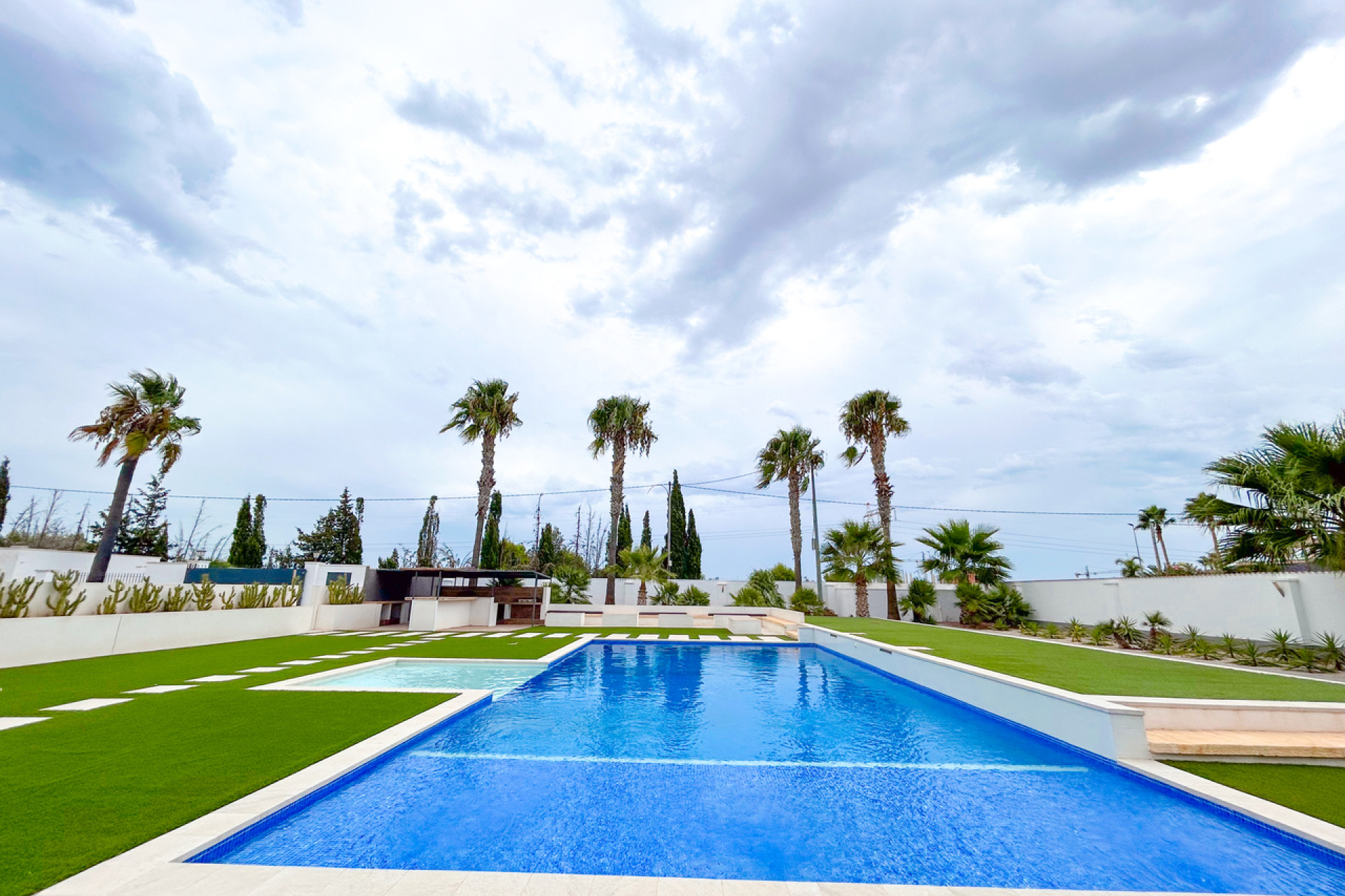 Resale - Villa -
Los Montesinos