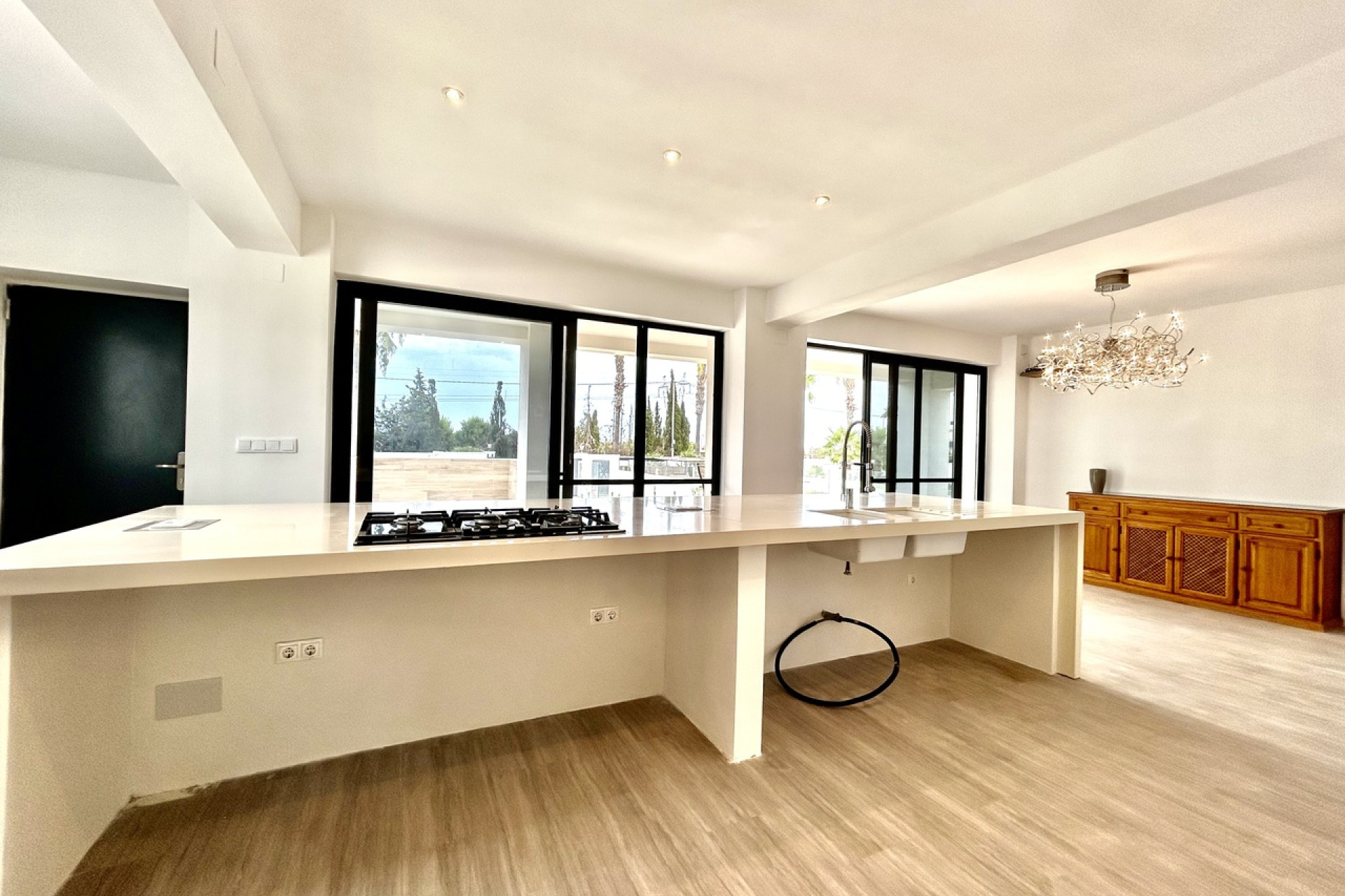 Resale - Villa -
Los Montesinos